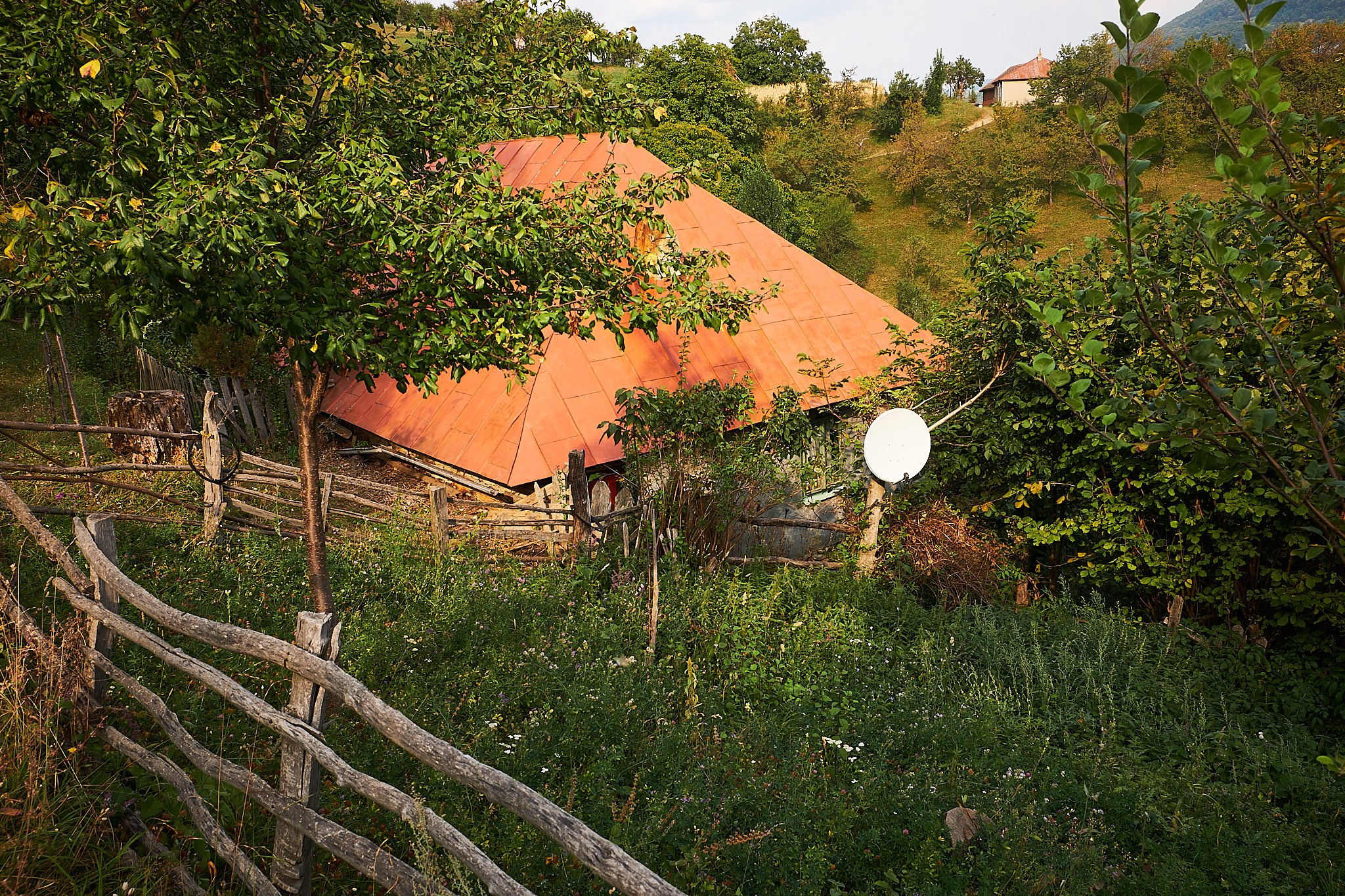 Ineleț, jud. Caraș-Severin. Pagina principală