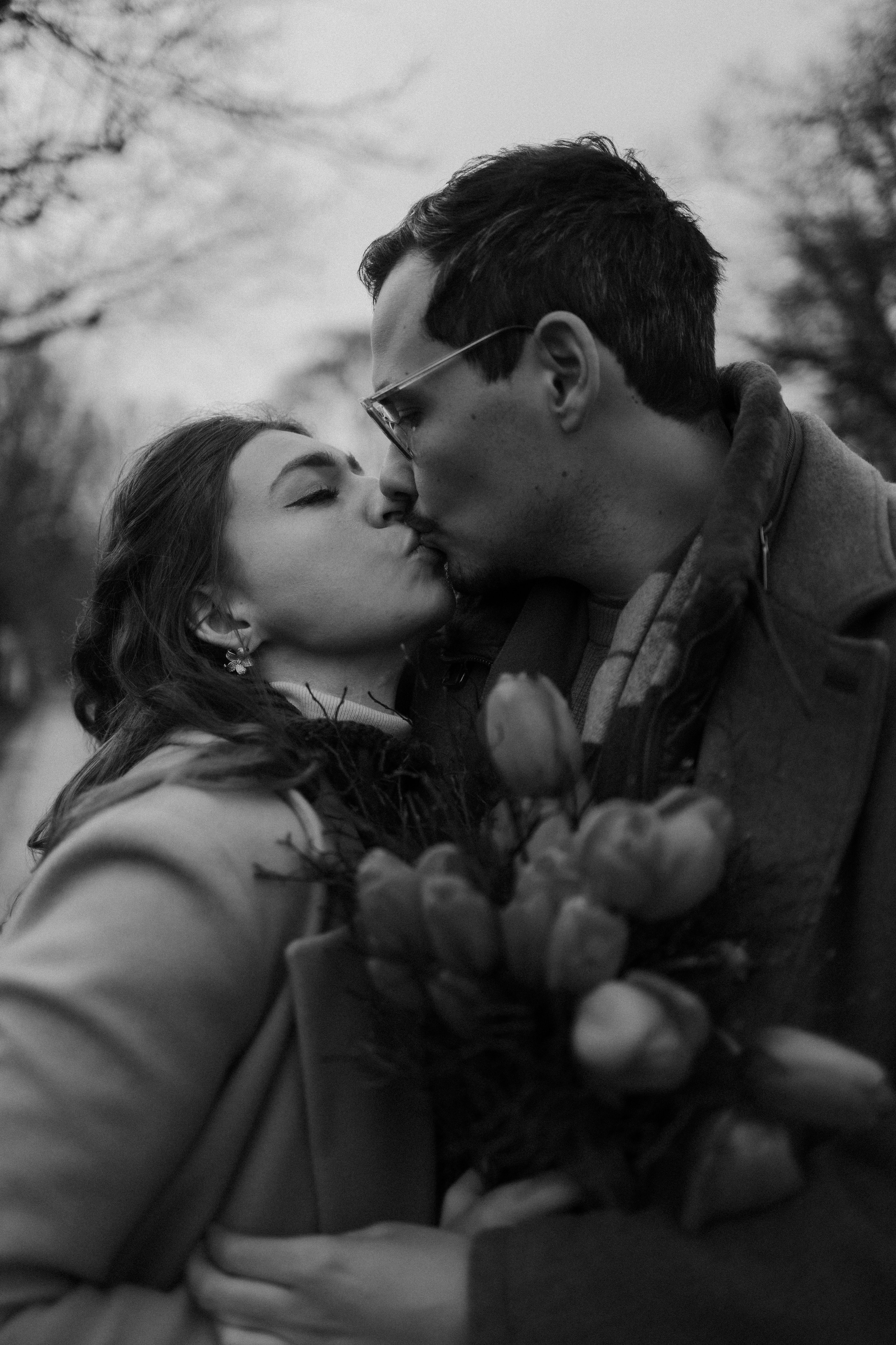 Love Story in Leipzig Park. Emotional&Cinematic Couple Photoshoot by Kristina Kozheltsova. Kristina Kozheltsova- Soulful Portrait&Lifestyle&Love Story Photographer in Leipzig, Germany