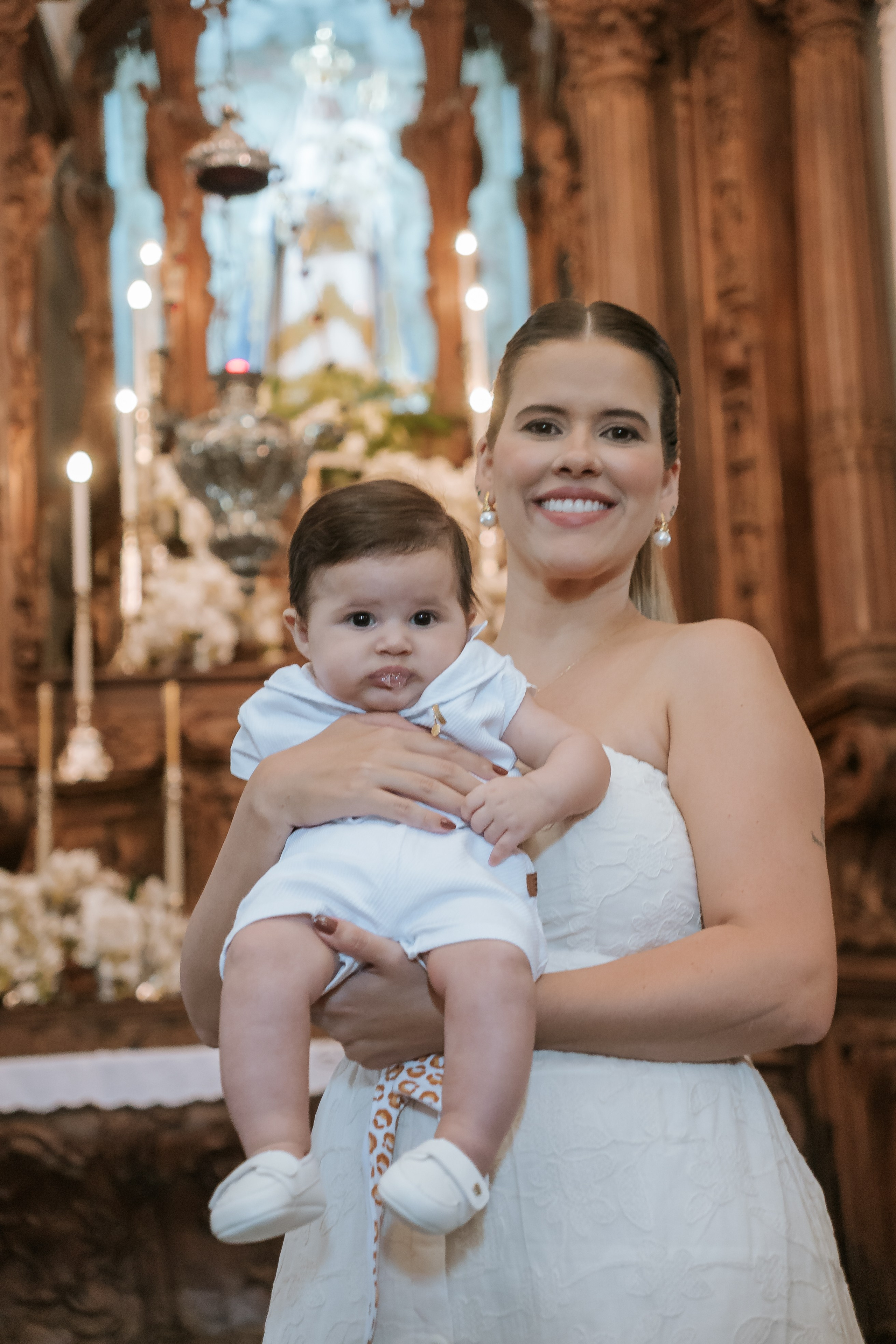Batizado. Filmes e fotos de parto e família com estética cinematográfica