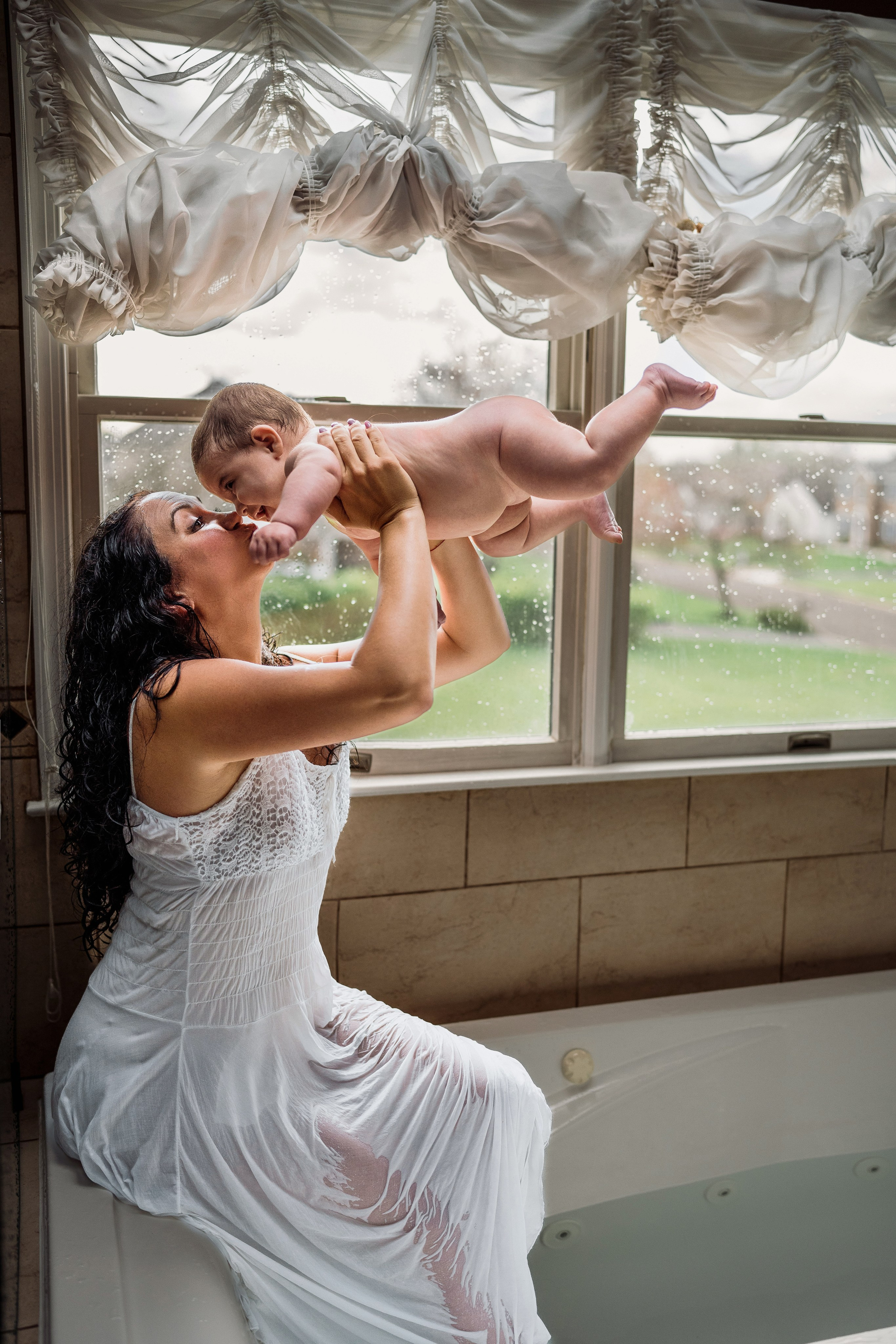 Indoor Family Photography – Warm & Relaxed Atmosphere. Alisa Tant — Family and newborn photographer Bucks County, Montgomery county, Philadelphia, NJ