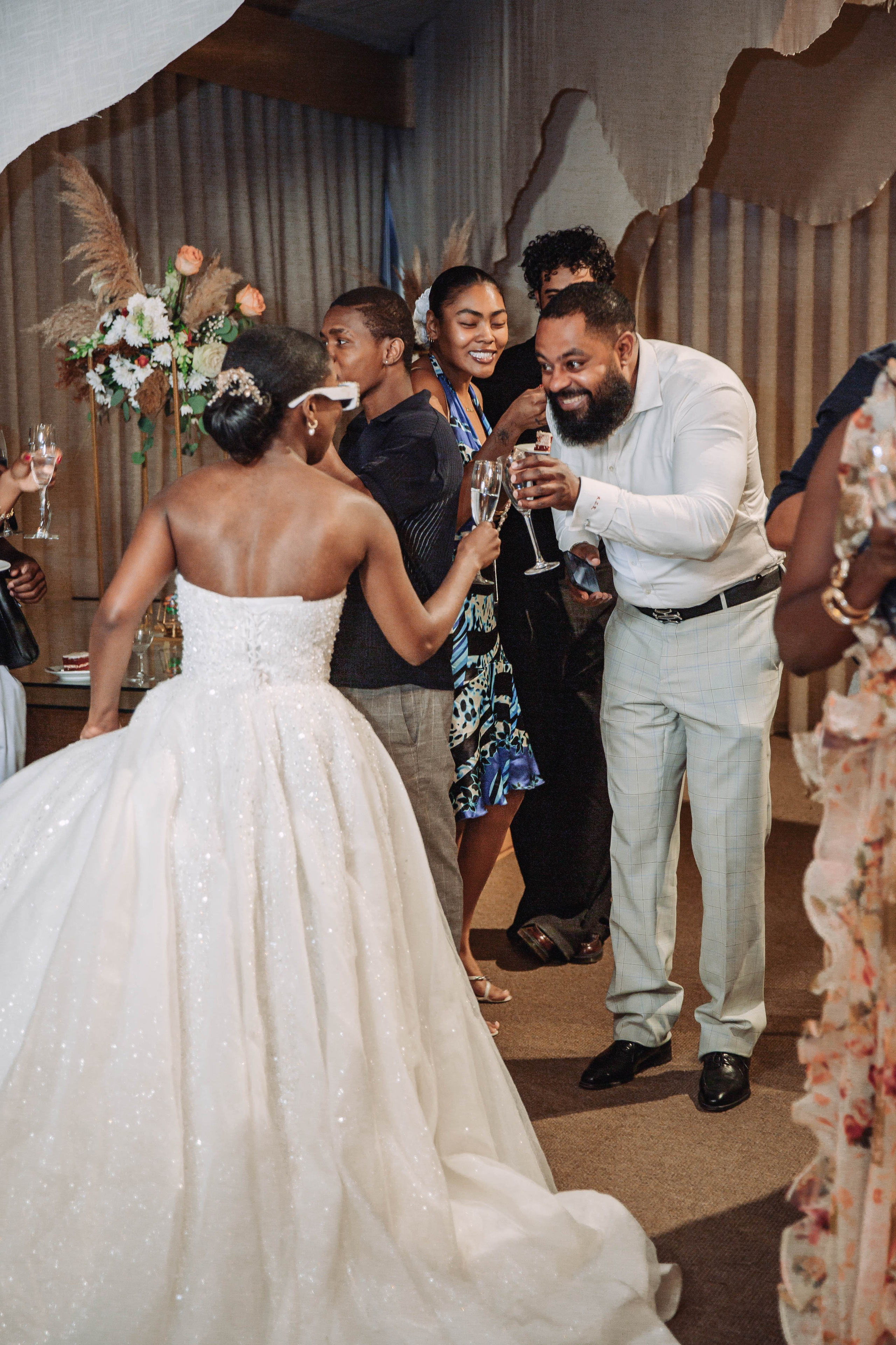 Kuselia & Kaleb. Fazemos o seu casamento ser lembrado por gerações