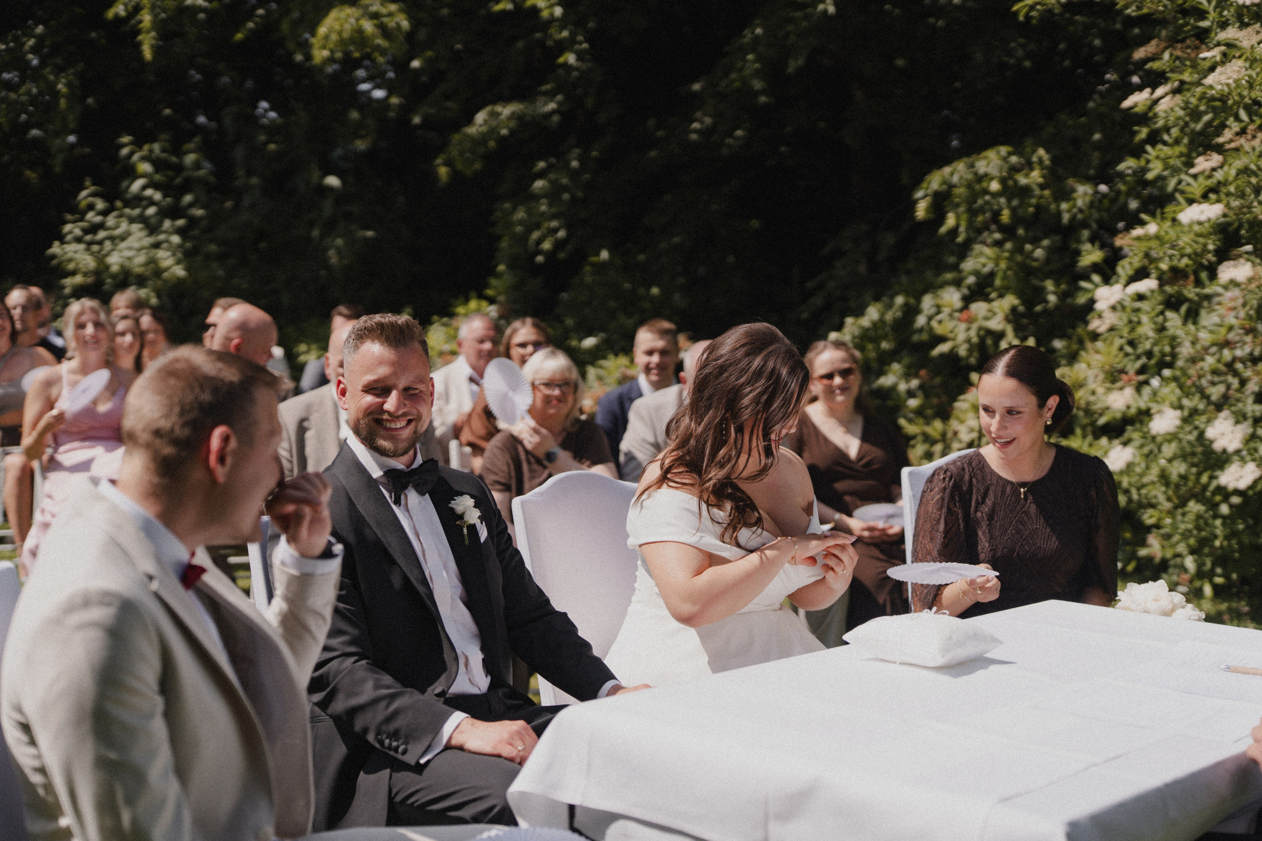 Jessica & Felix I Gesellschaft Harmonie Bochum. Hochzeitsfotografin Bochum | Halyna Reiche Fotografie NRW