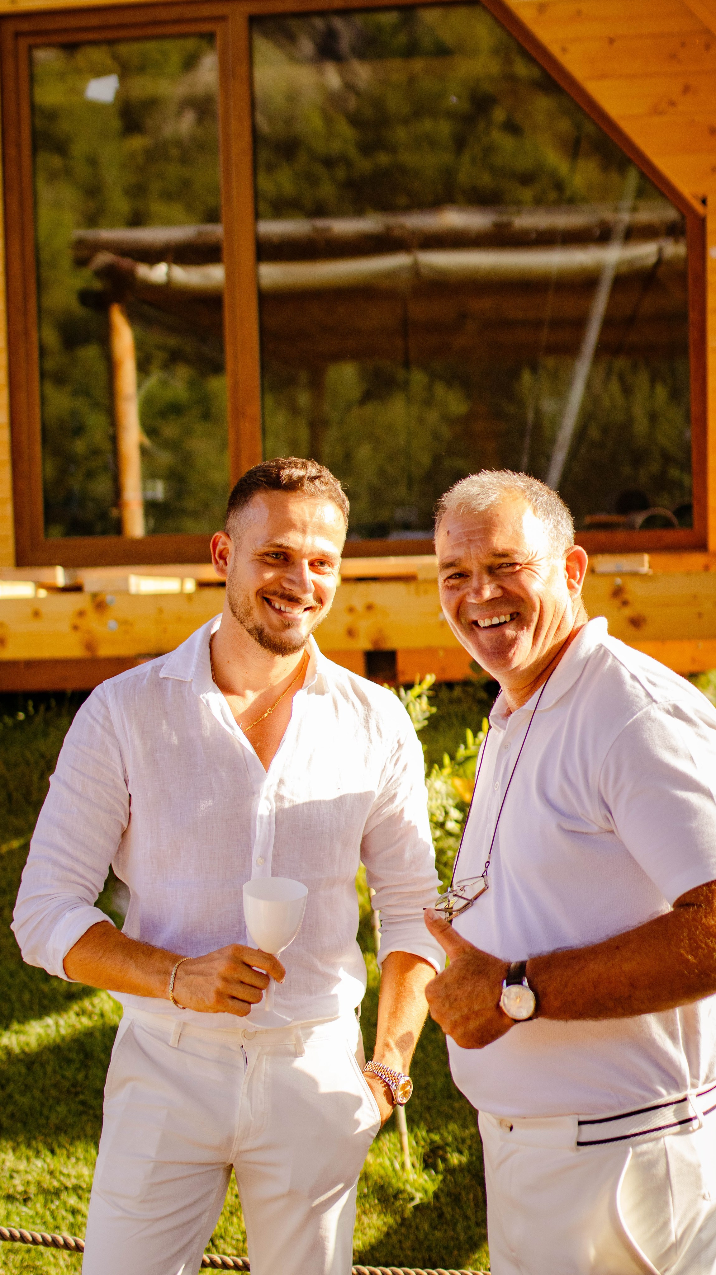 Fotograf de portrete și evenimente din Cluj-Napoca. Ședințe foto individuale, nunți, botezuri și aniversări în Cluj și județul Cluj