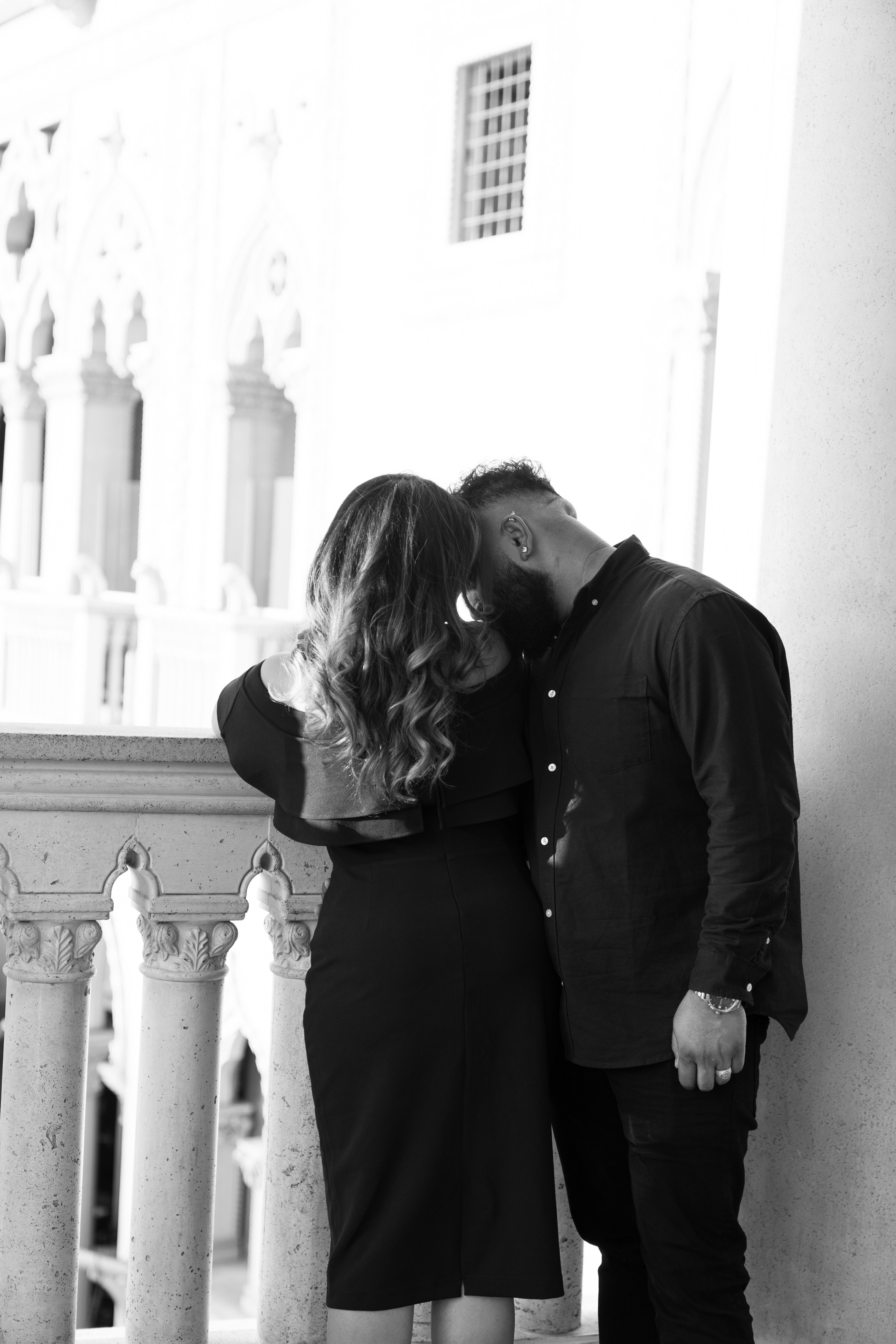 Abbi&Neron. Wedding & elopement photographer Viktoriya Kravtsov. Las Vegas