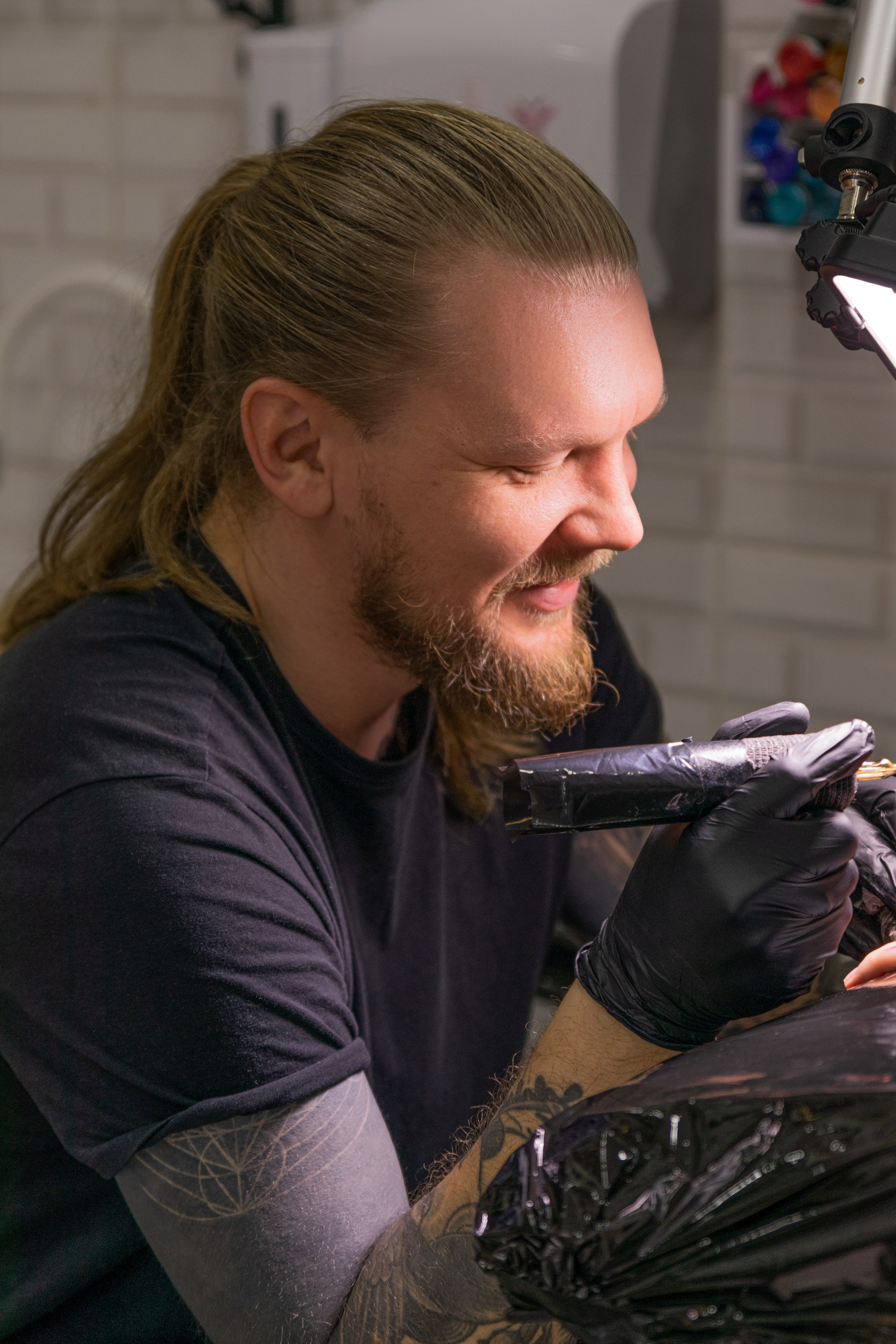 ROY TATTOO — радни дан. Викторија Федосеенко, фотограф у Србији