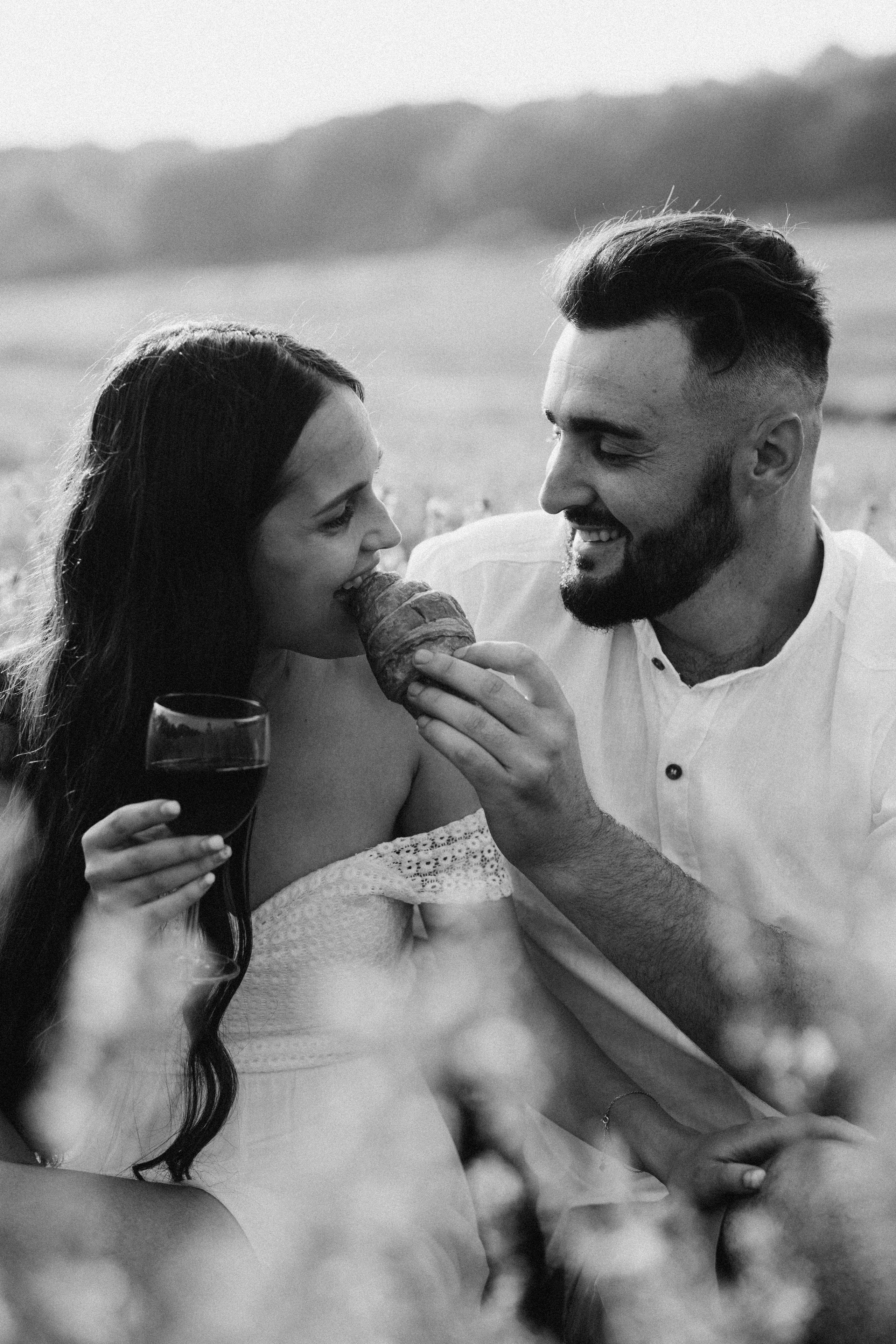 Hand in Hand. Fotograf Katowice – sesje indywidualne, rodzinne, ślubne