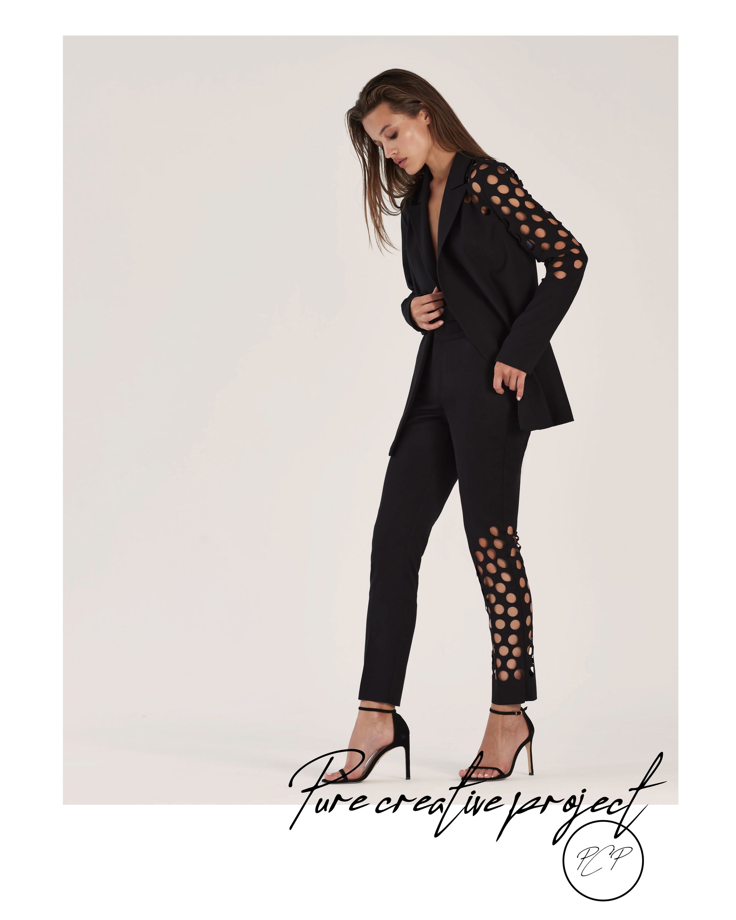 PureCreativeProject. Minimalist brand photographer & videographer | Raw sincerity. Pure Form