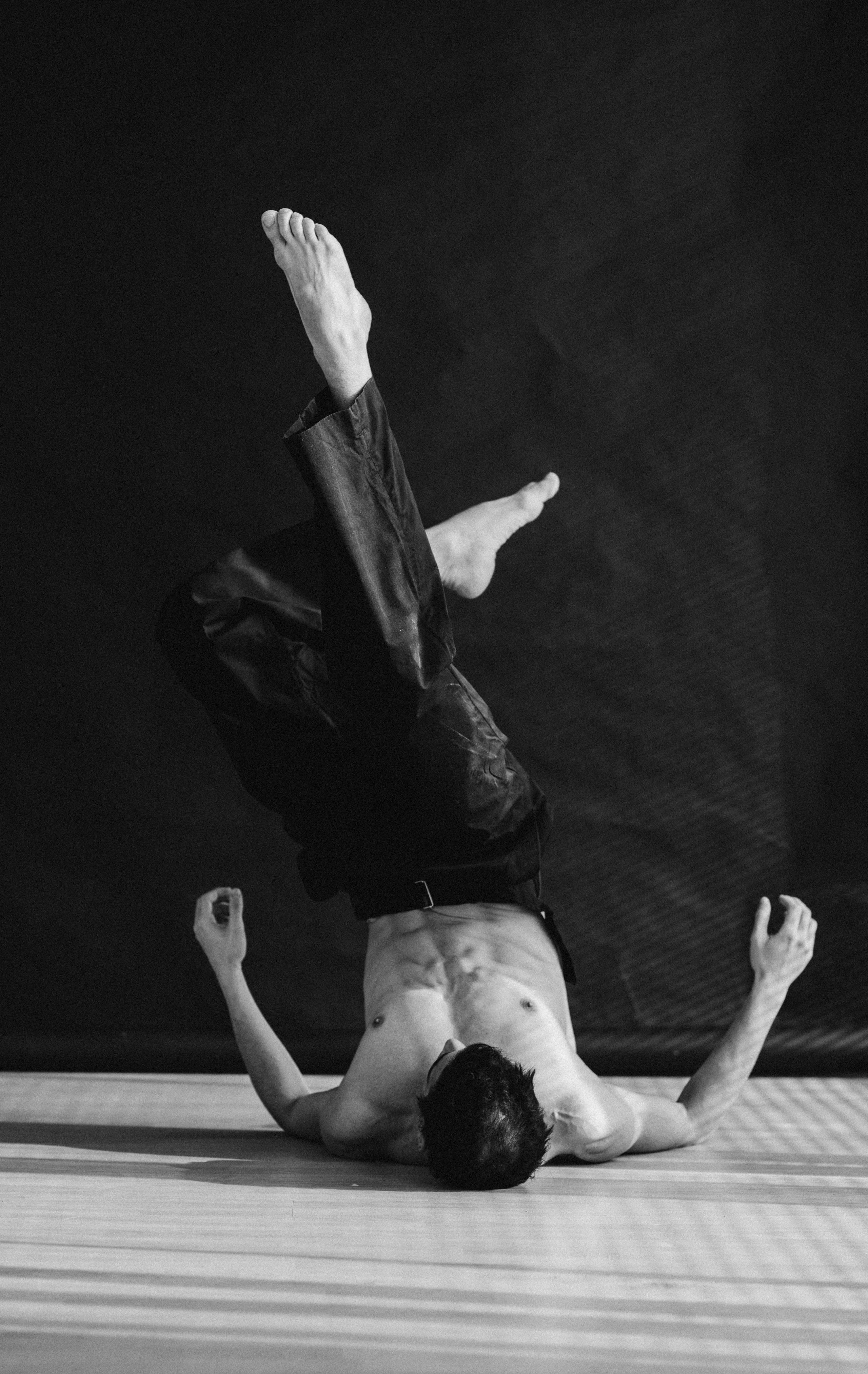 DANCERS. Victoria Olonen – Cinematic Portrait Artist | Helsinki & Europe