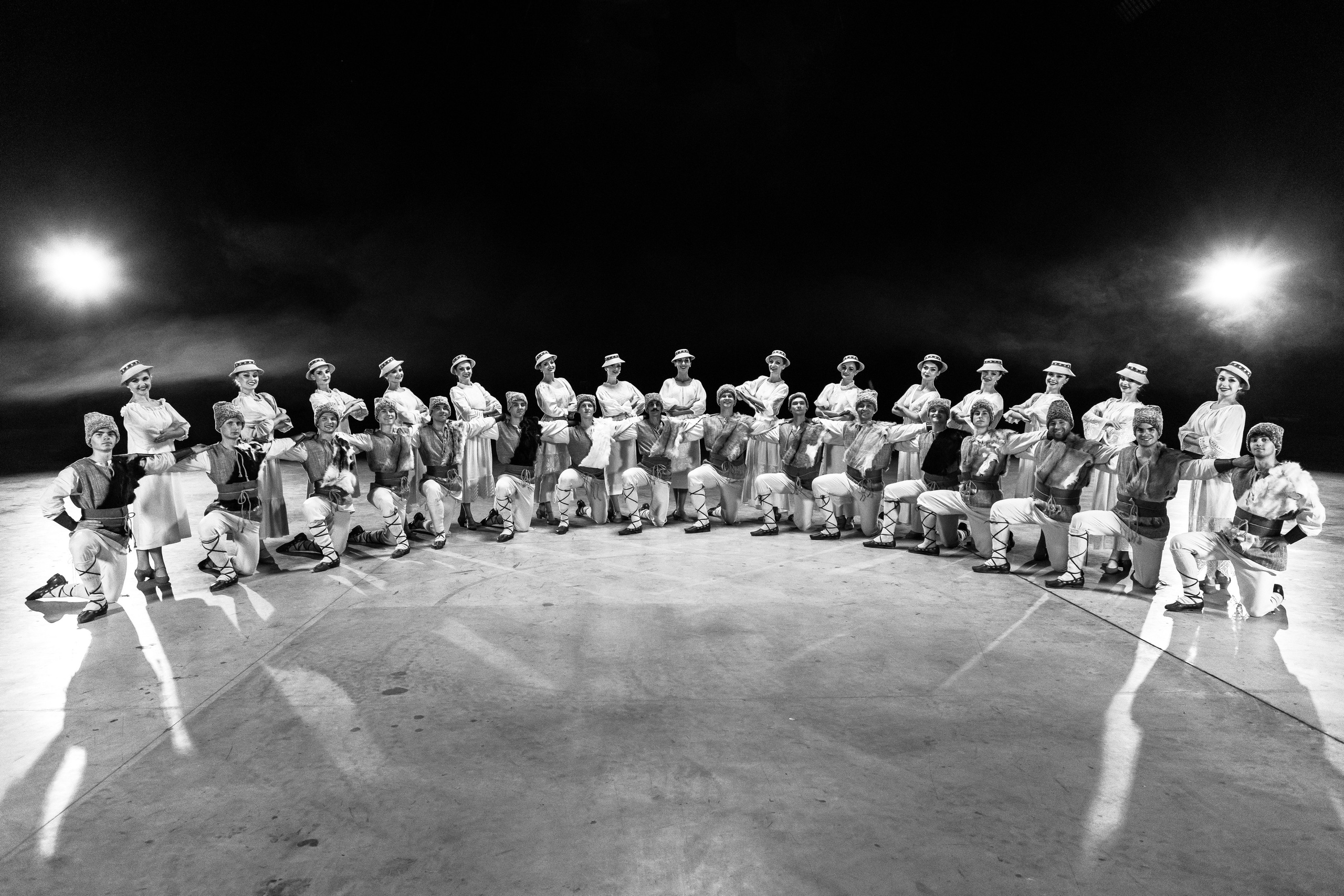 Lupii lui Calancea și Baletul Național JOC