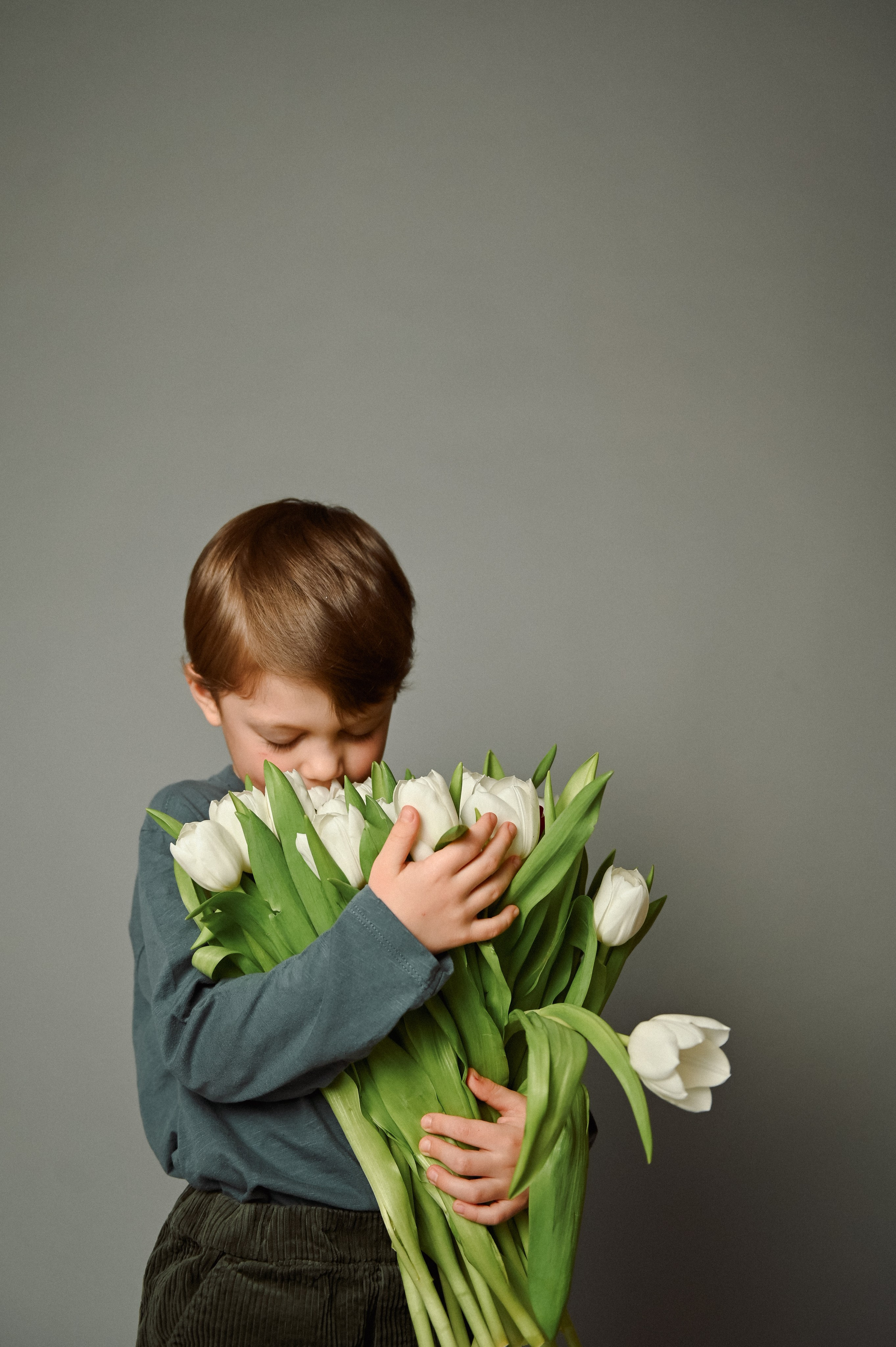Весенние цветы. Детский и семейный фотограф в финляндии дина пулкка. контент фотограф