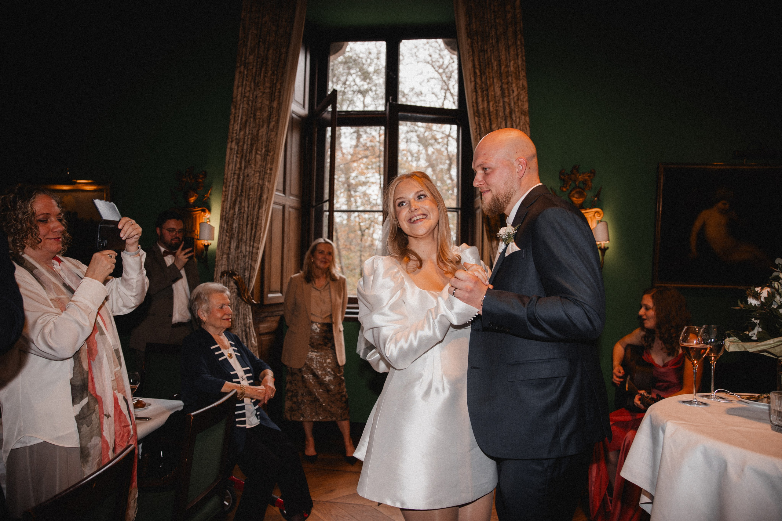 Louisa & Niklas | Schlosshotel Hugenpoet. Photographer in Bochum Dolia Halyna