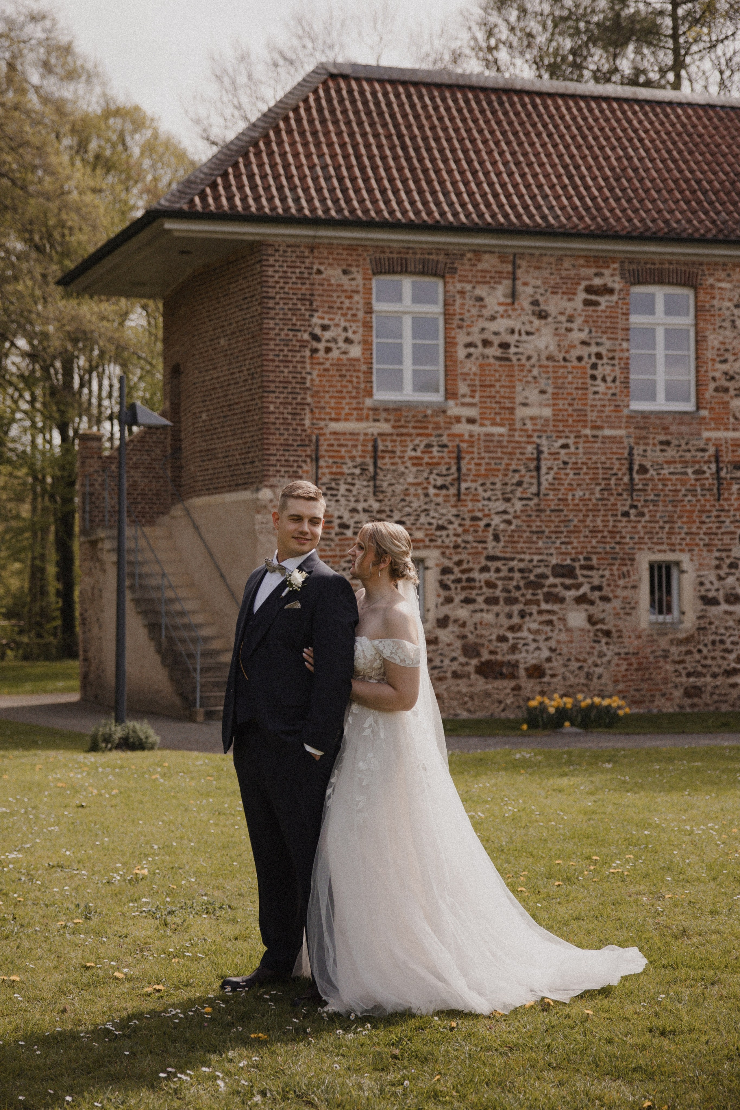Lorena & Jan l Schloss Sythen. Hochzeitsfotografin Bochum | Halyna Reiche Fotografie NRW