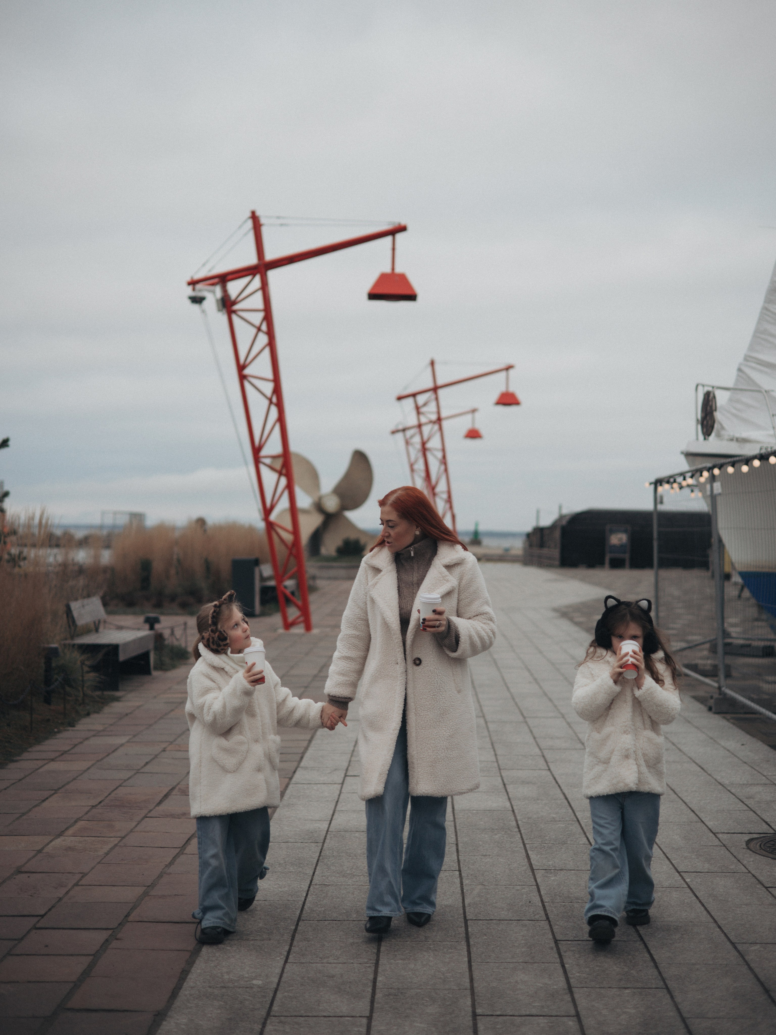 Юля с дочками. Семейный фотограф в Таллинне Дарья Кивимейстер
