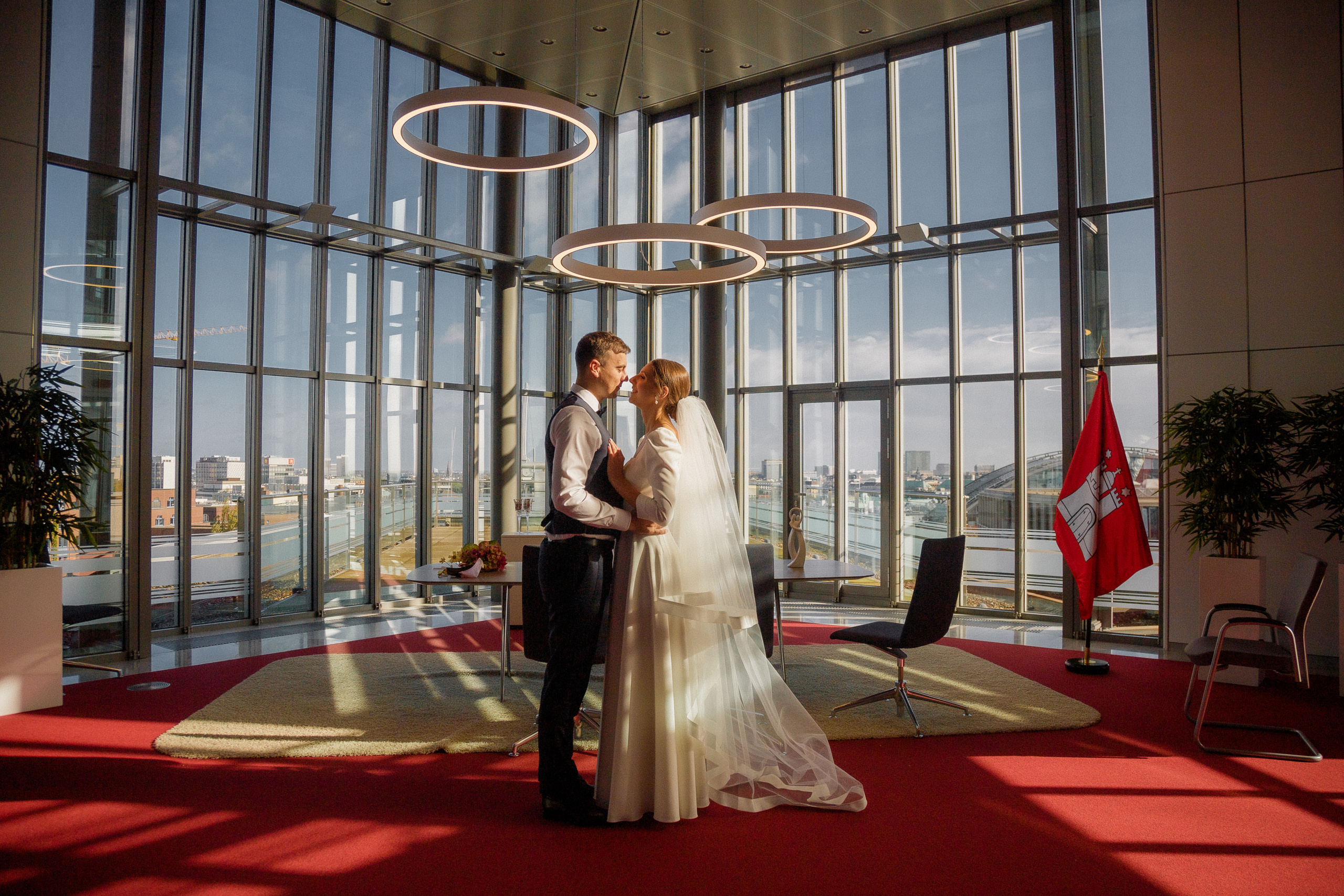 Свадебная фотосессия в Европе в Гамбурге Свадебный фотограф. Elizaveta Romanova Fotografin in Hamburg