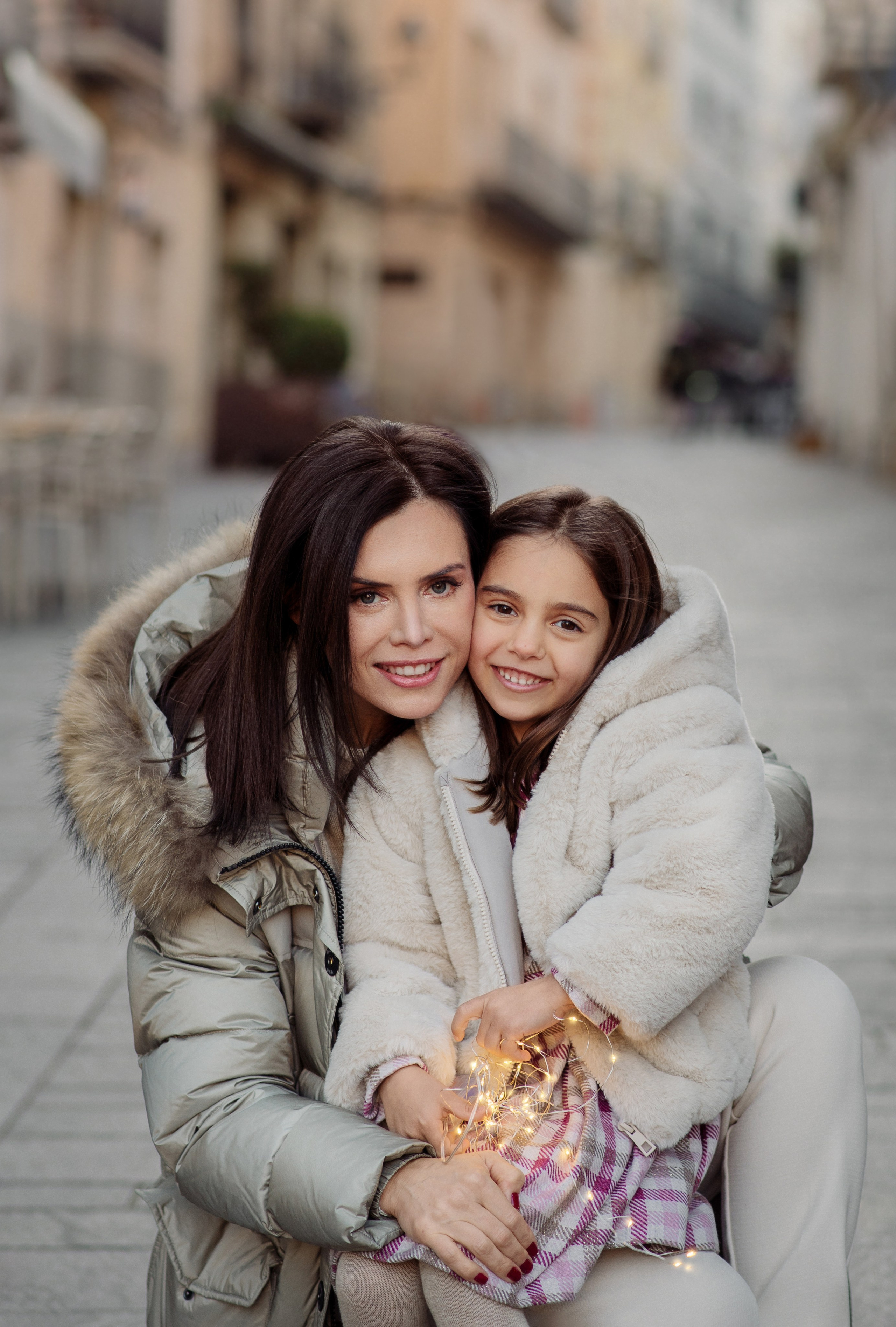 Mother and daughter. Www.iastakhova.com