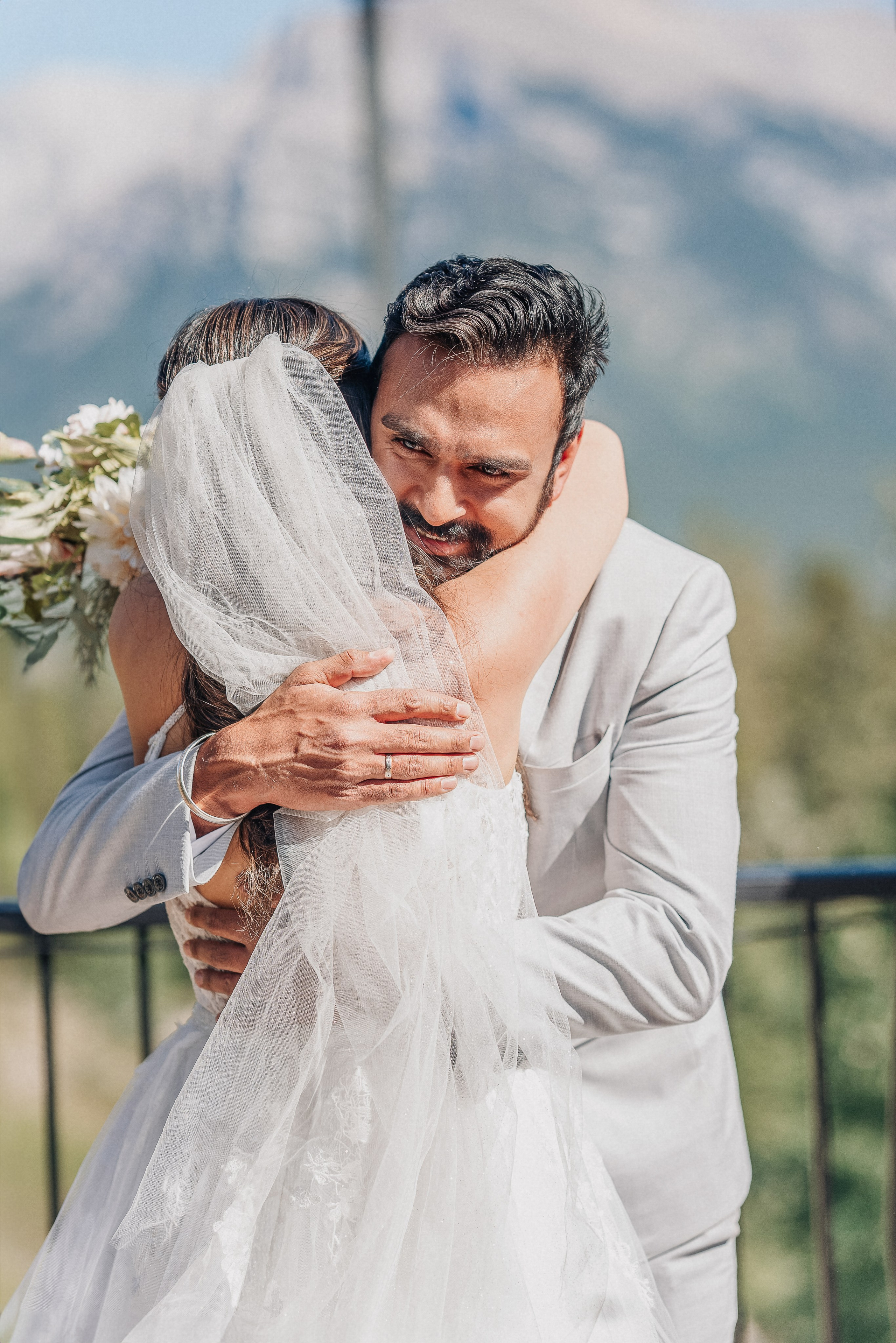 WEDDINGS. Calgary Portrait & Family and Child Photographer