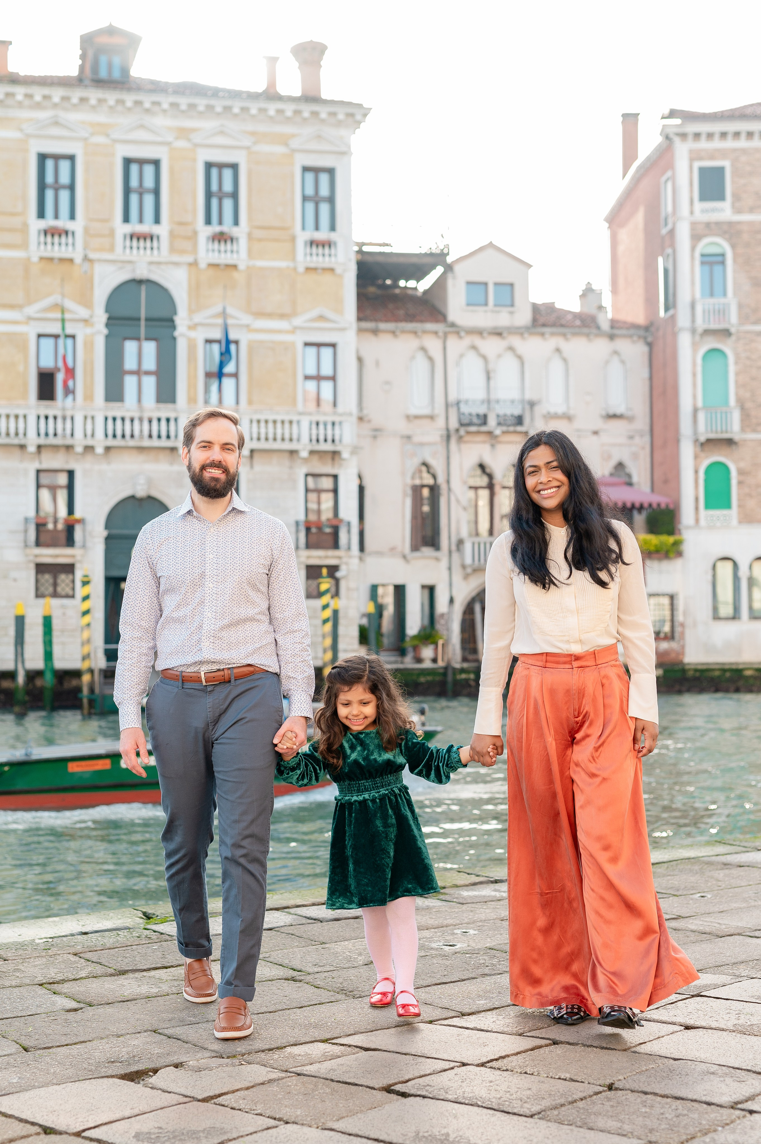 Family photoshoot in Venice. Фотограф в Венеции Anna Terzi