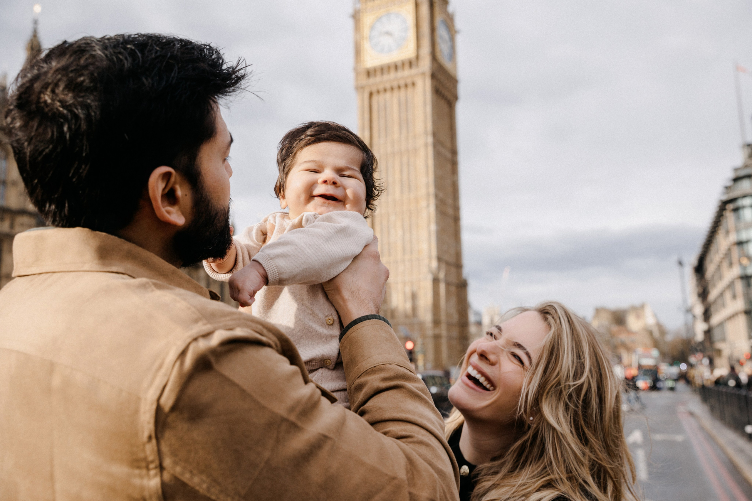 Family Photoshoot at Westminster. LondonPhotoStory — Vacation Photographer in London