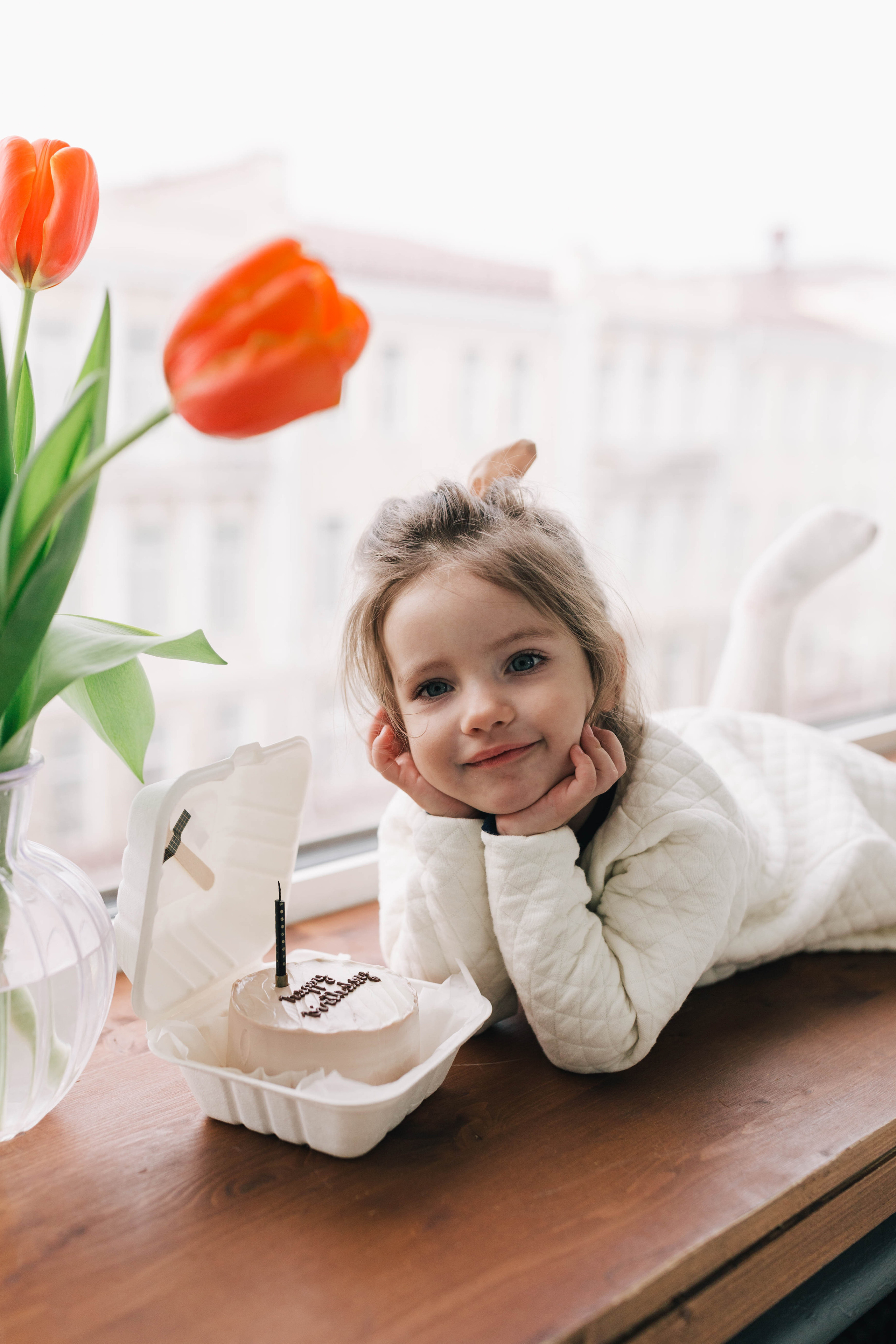 Birthday girl. Photographer Rouen, France