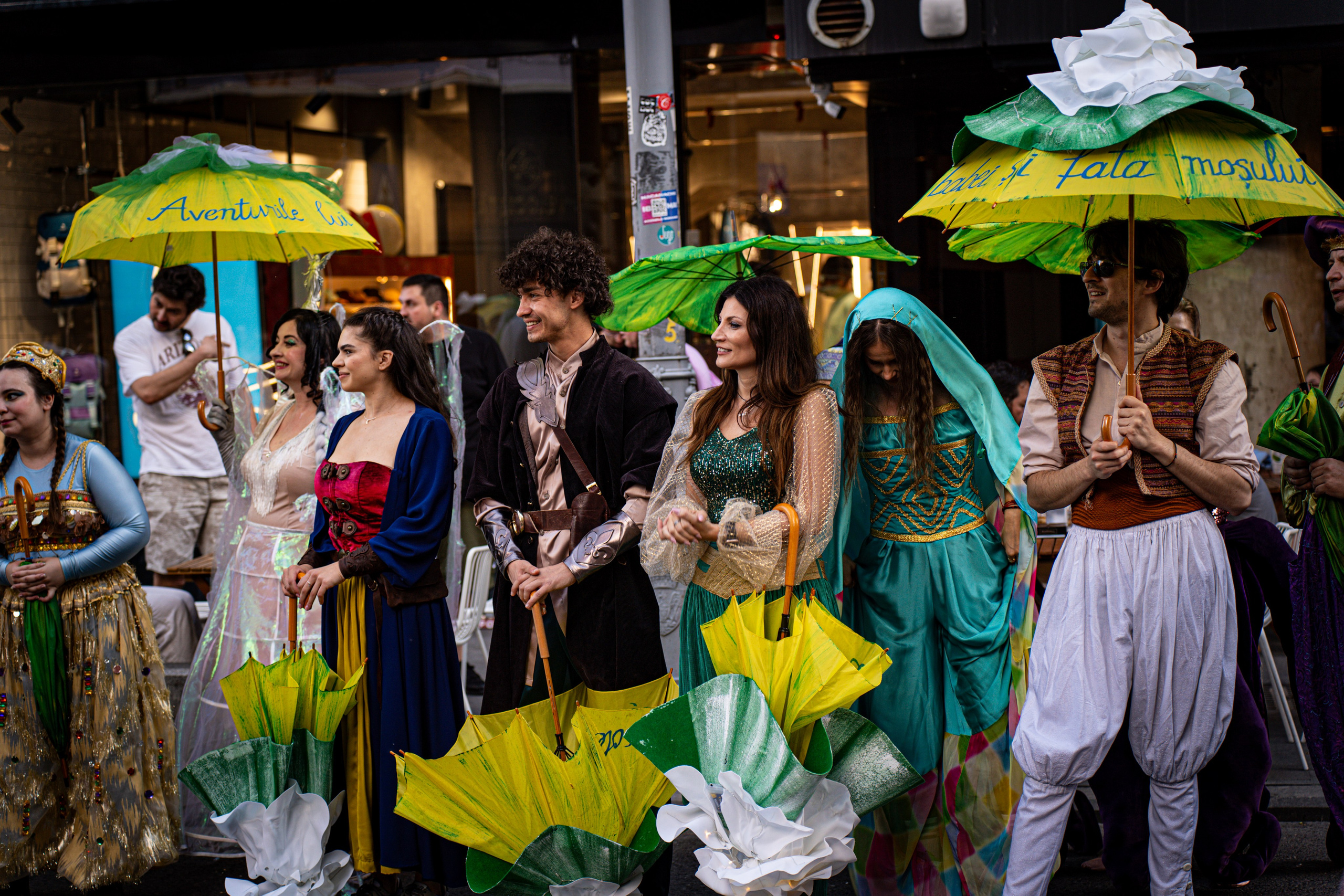 Parada Costumelor Teatru- Calea Victoriei 2024. Bycristinaciobanu