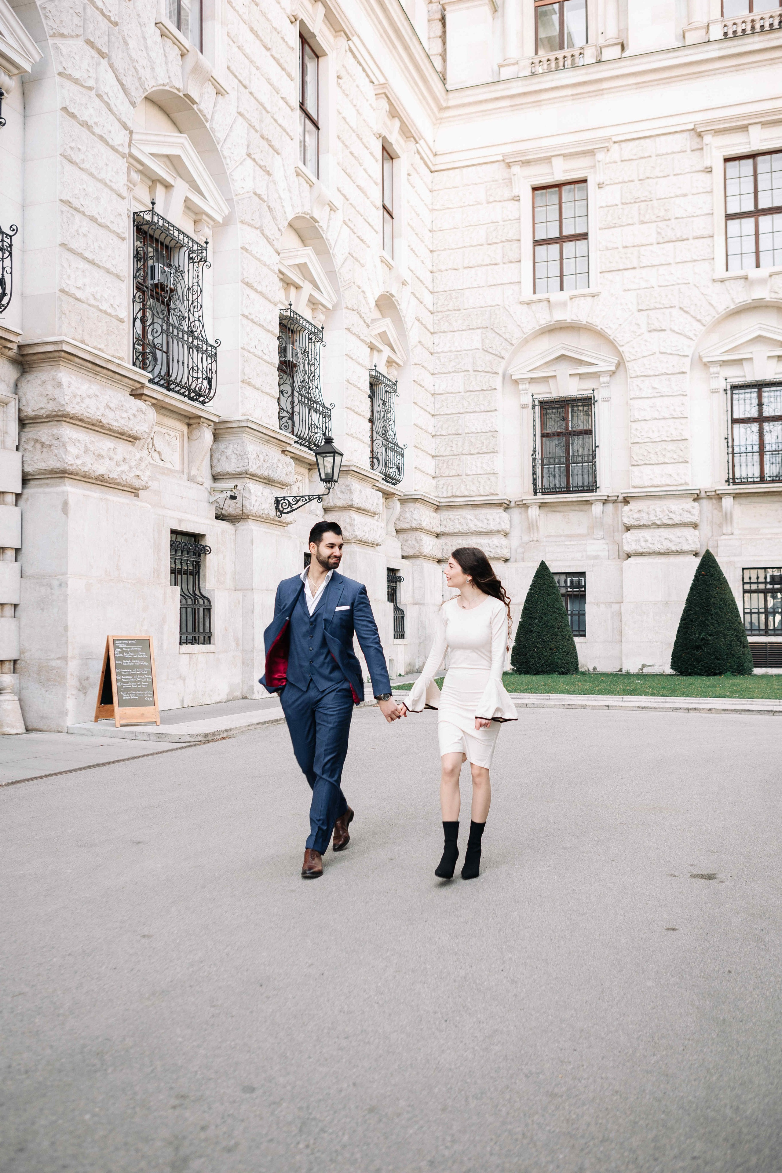 A LOVE STORY IN VIENNA. PHOTOGRAPHER IN ISRAEL