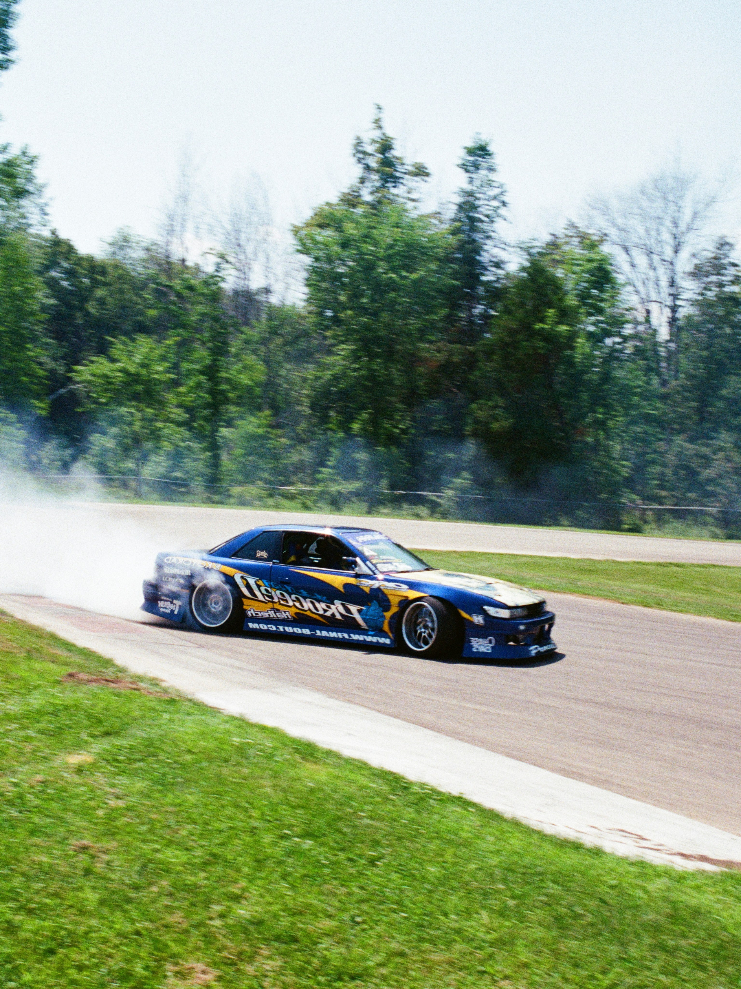 ClubFR — DD110. 35mm Photography by Brad Zgonena based in Chicago, IL