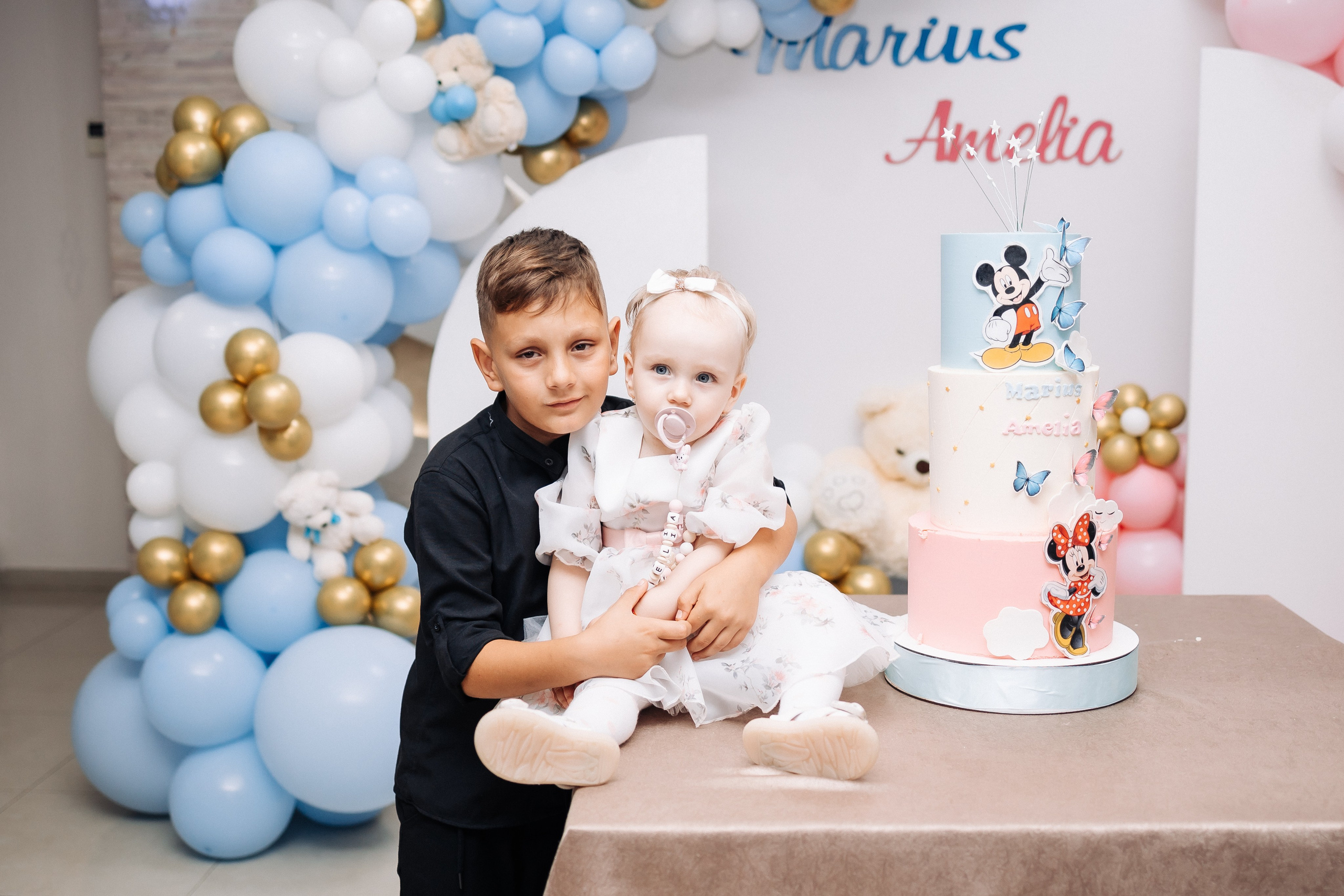 Marius & Amelia. Fotograful evenimentului tău