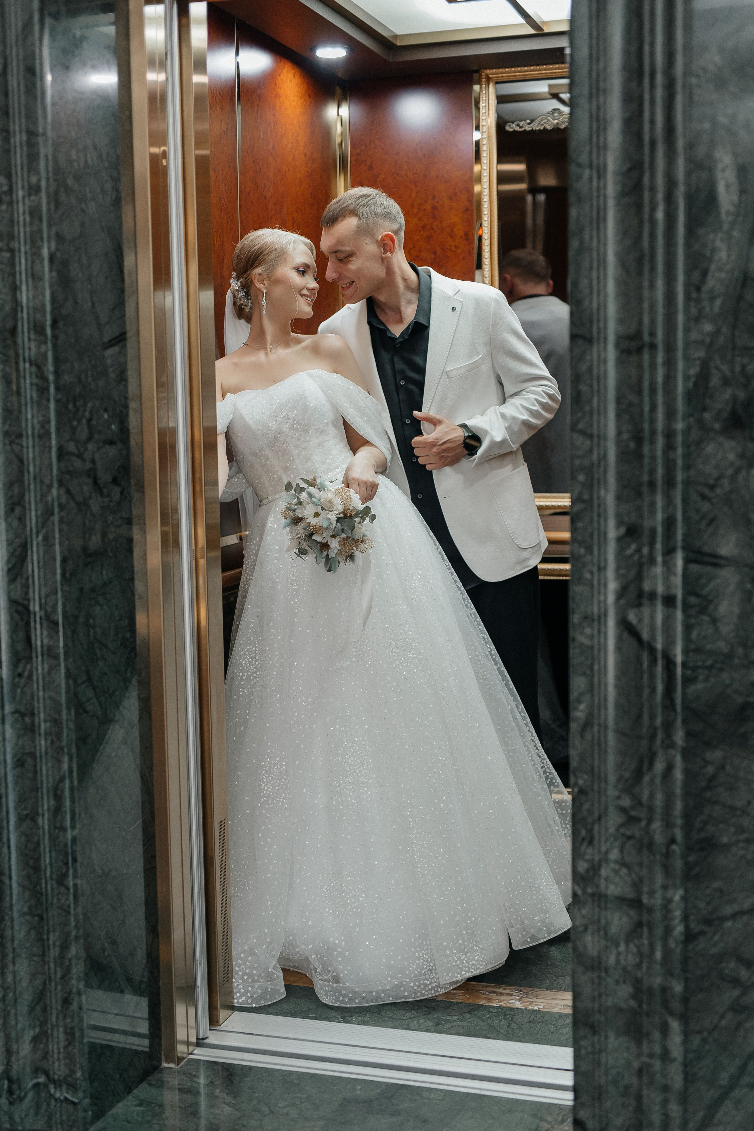 Emil & Maria. Свадебный фотограф в Бишкеке