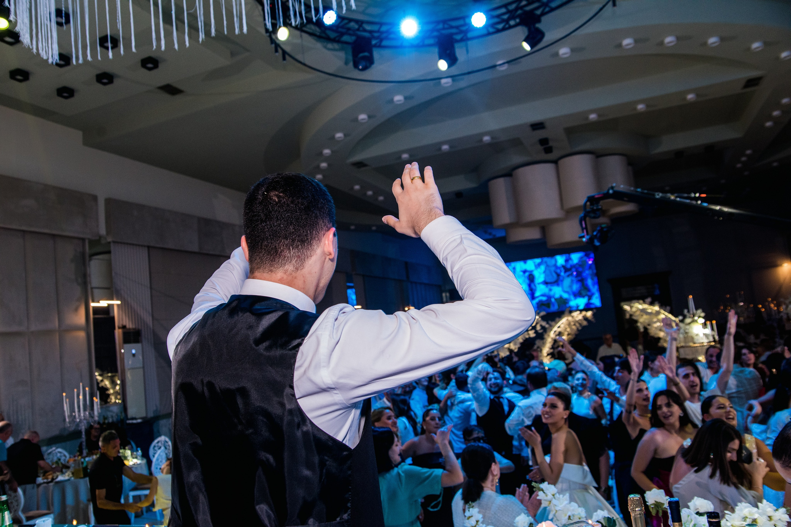 Грузинская свадьба Луки и Нино в Кутаиси. Свадебные фотографы в Грузии, Армении. Макс Коваленко и Лара Татосян. Свадебный видеограф