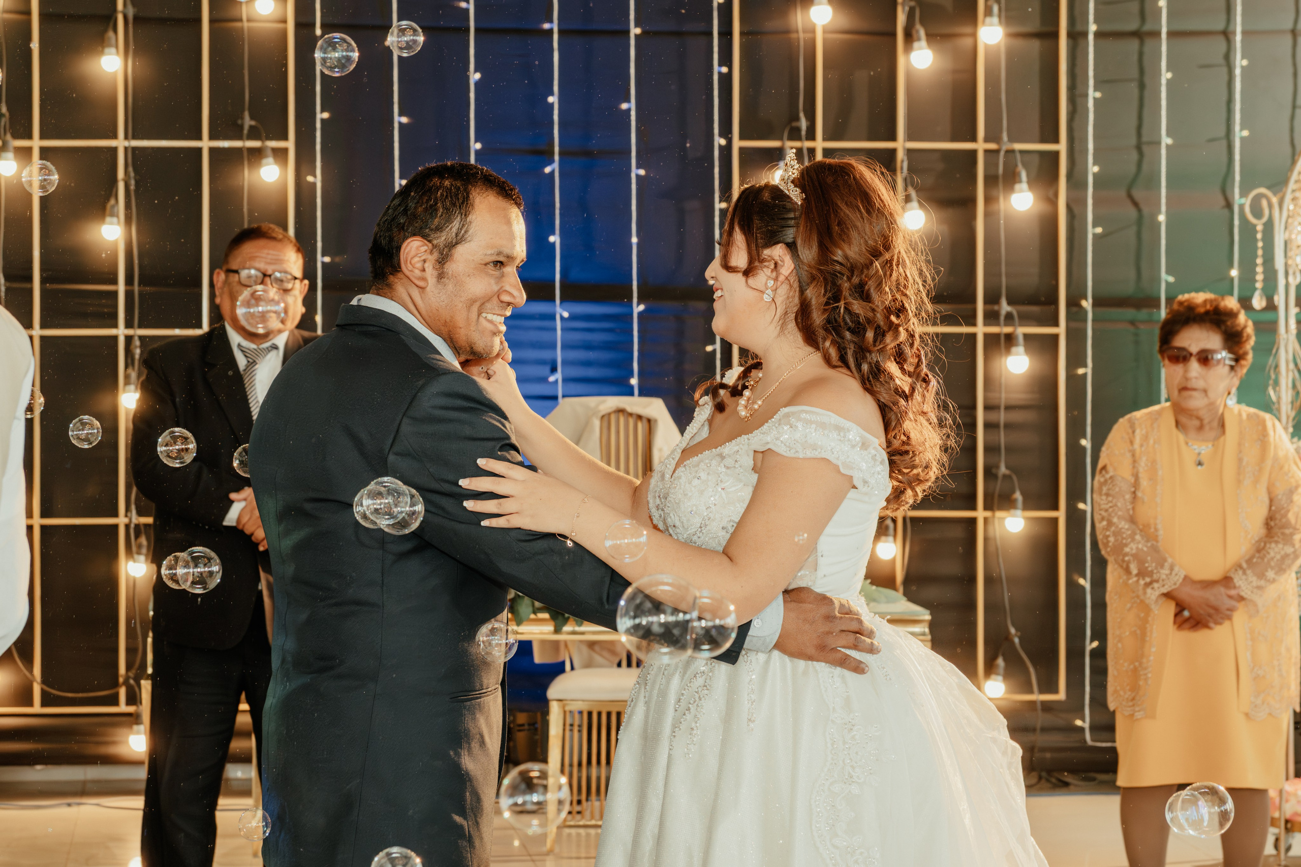 ANGIE + MANUEL BODA RELIGIOSA. Studio KVTA | Fotografía y Video de Bodas en Arequipa