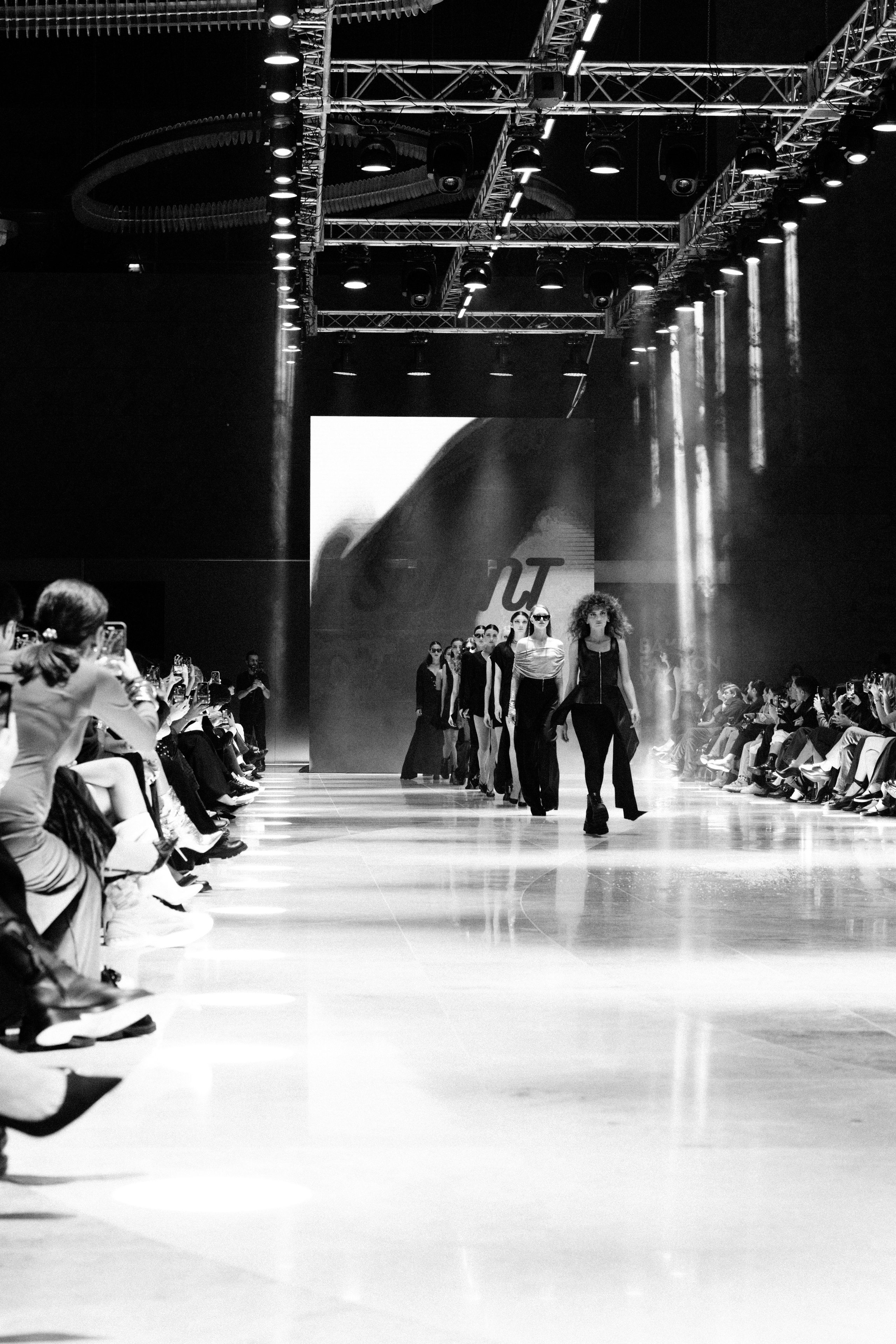 BAKU FASHION WEEK 2023 DAY1. Wedding&Event photographer Ismail Rzayev in Baku