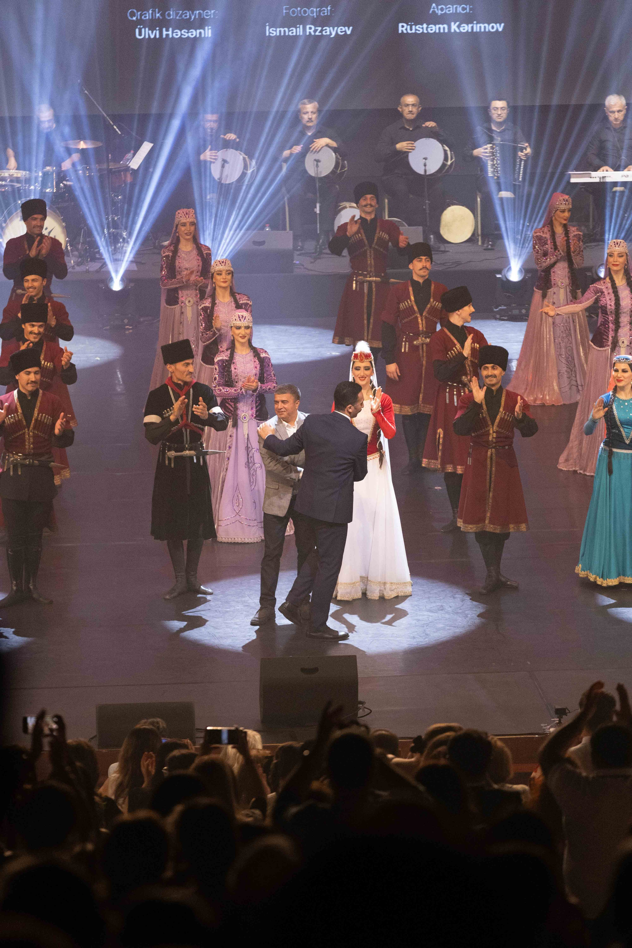 STATE DANCE ENSEMBLE. Wedding&Event photographer Ismail Rzayev in Baku