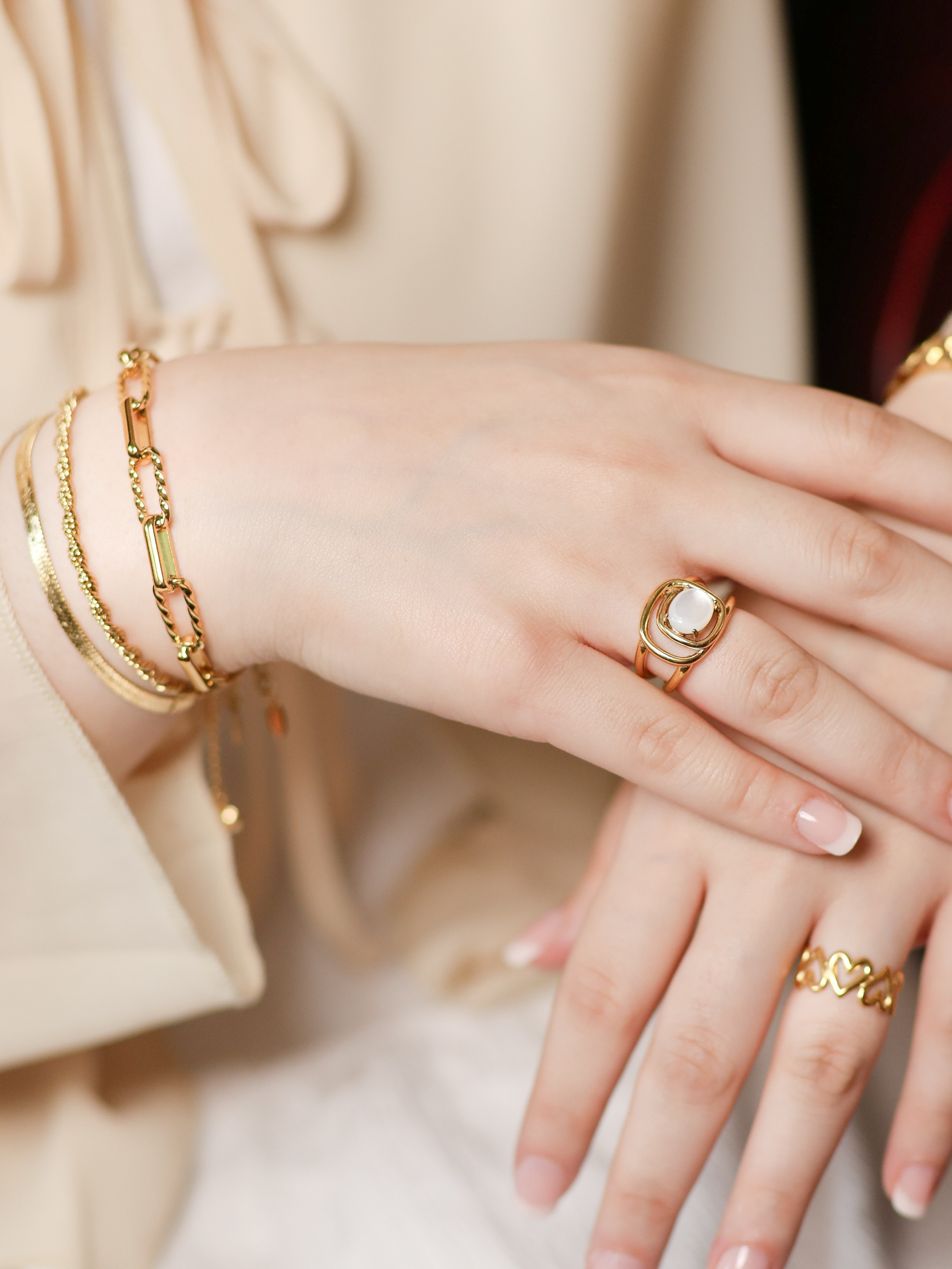 Business & Fashion. Main