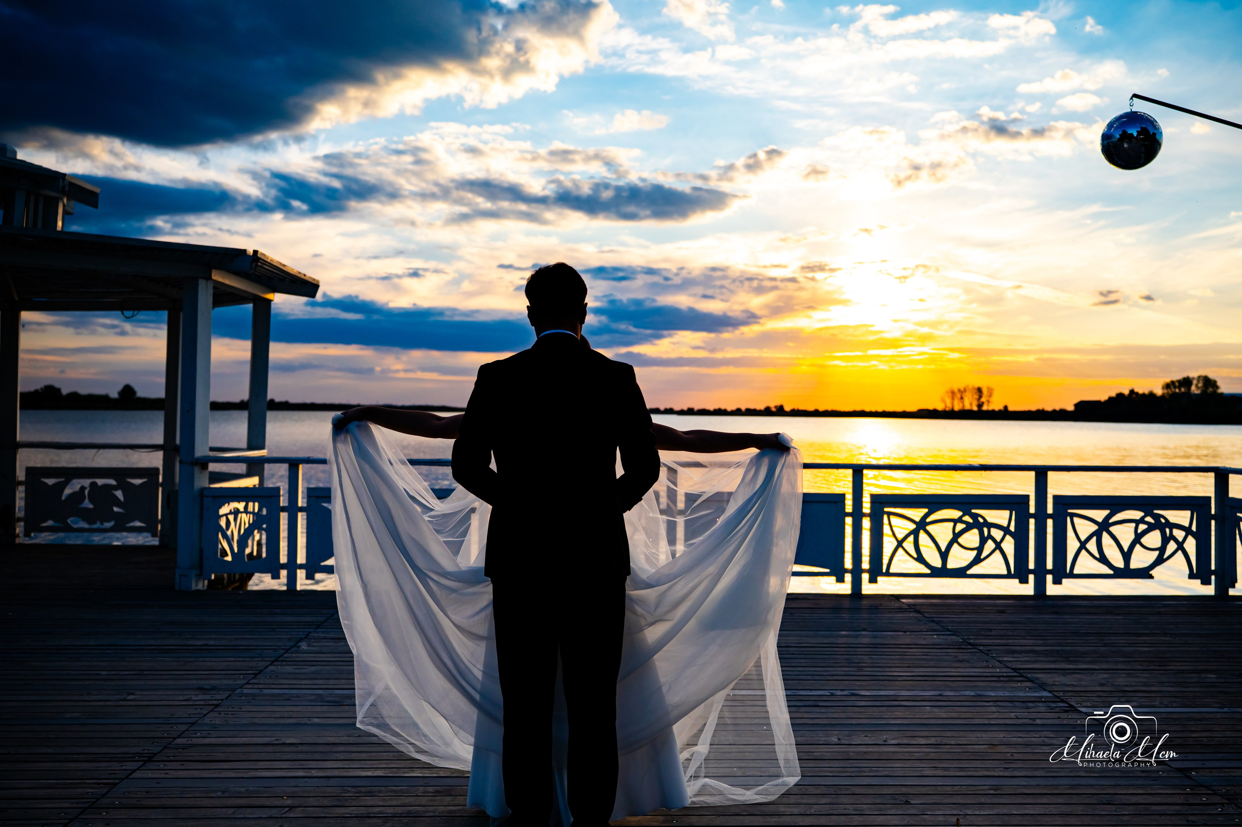Trash the dress. MCM Happy Studio – Fotograf și Videograf Nuntă