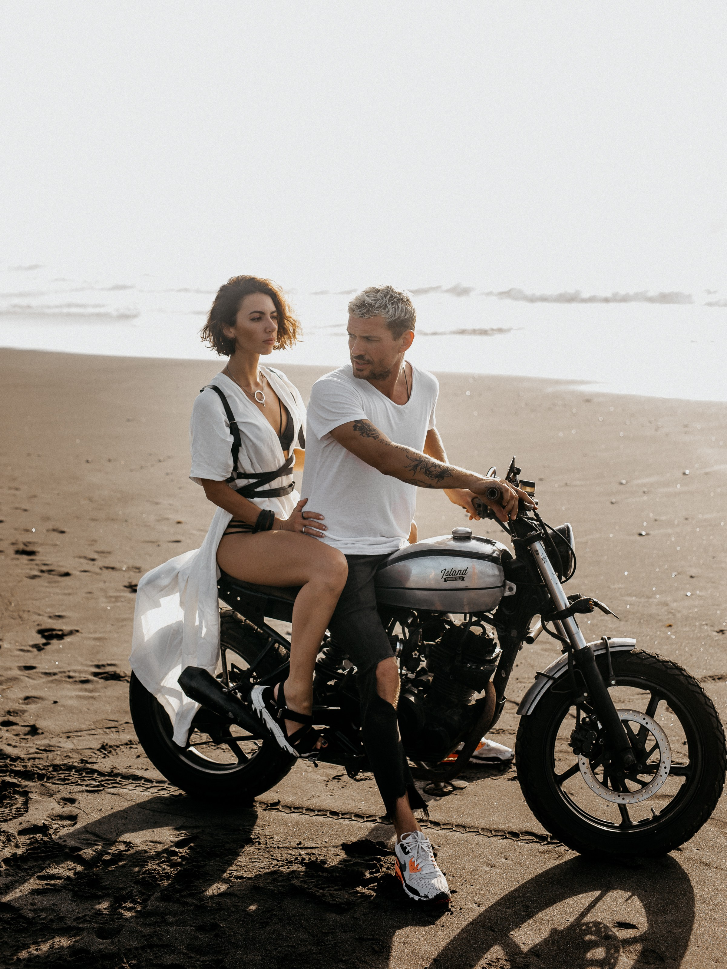 Kirill & Elena. Свадебный фотограф Аскар Бумага