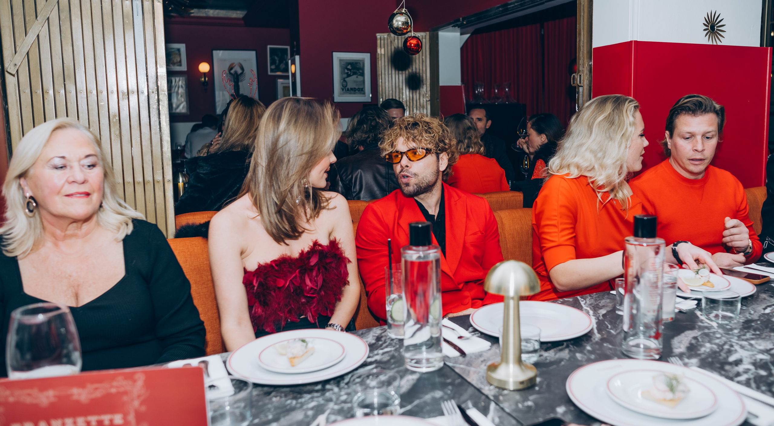 Red party. Фотограф у Пальма де Майорка