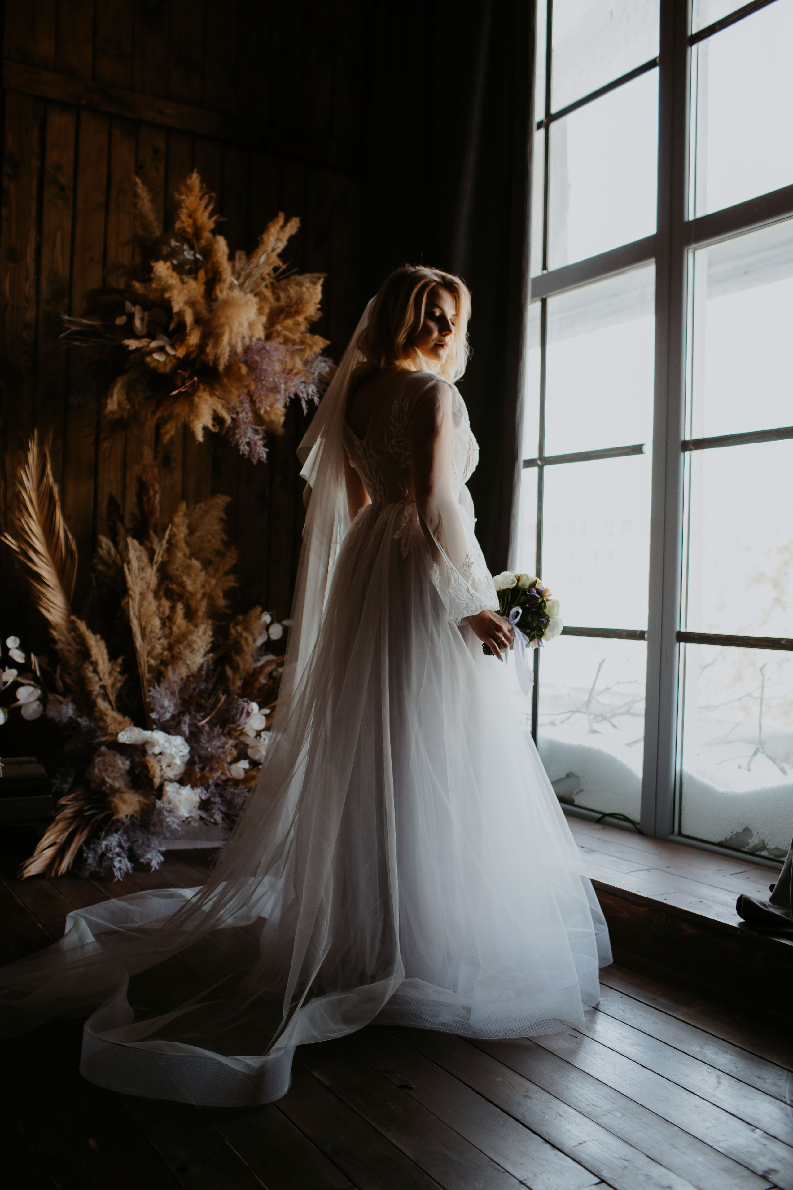 V & C. Crudueugen.com