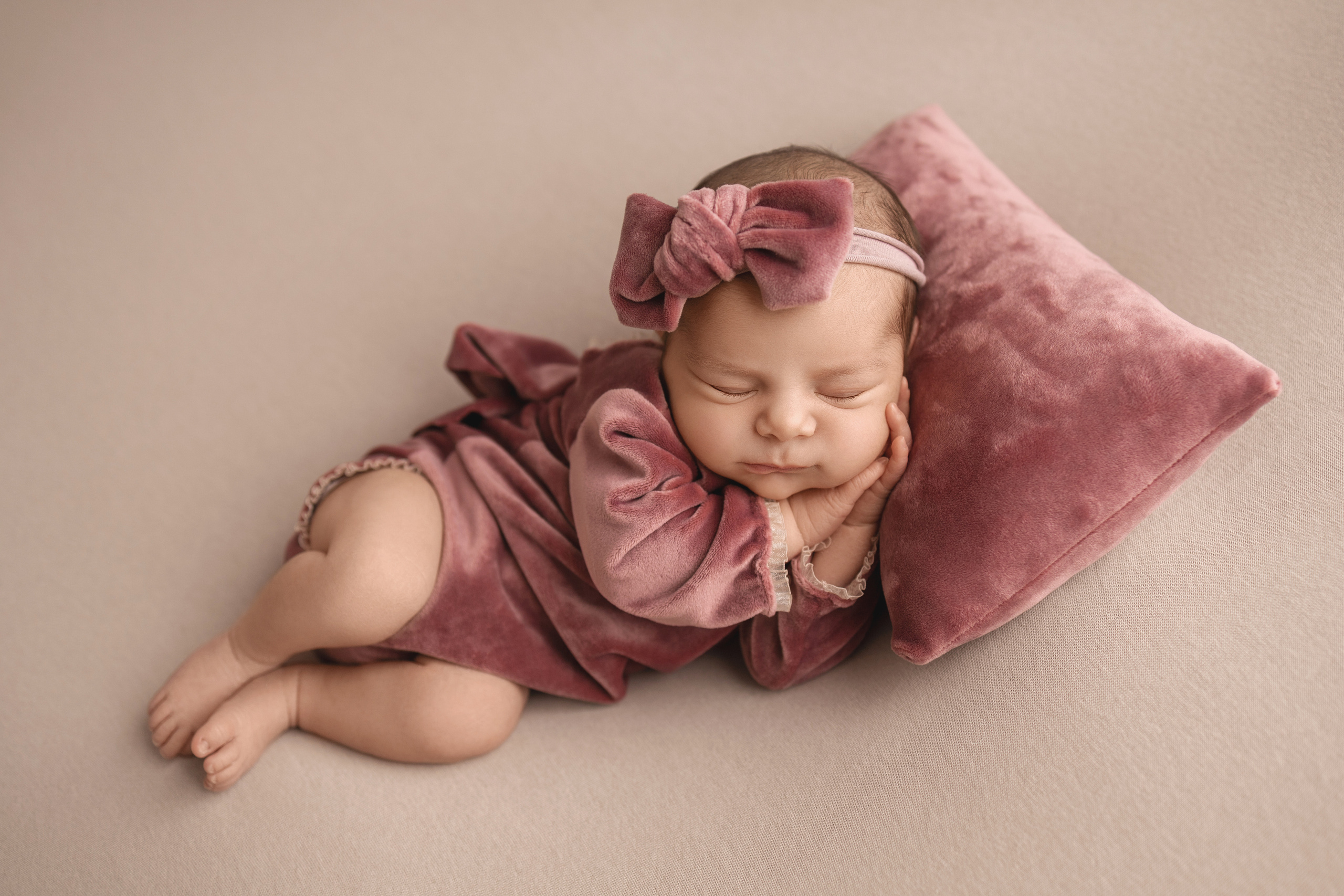 Neugeborene. Neugeborene- Schwangerschaft- und Kinder Fotografin in Lehre