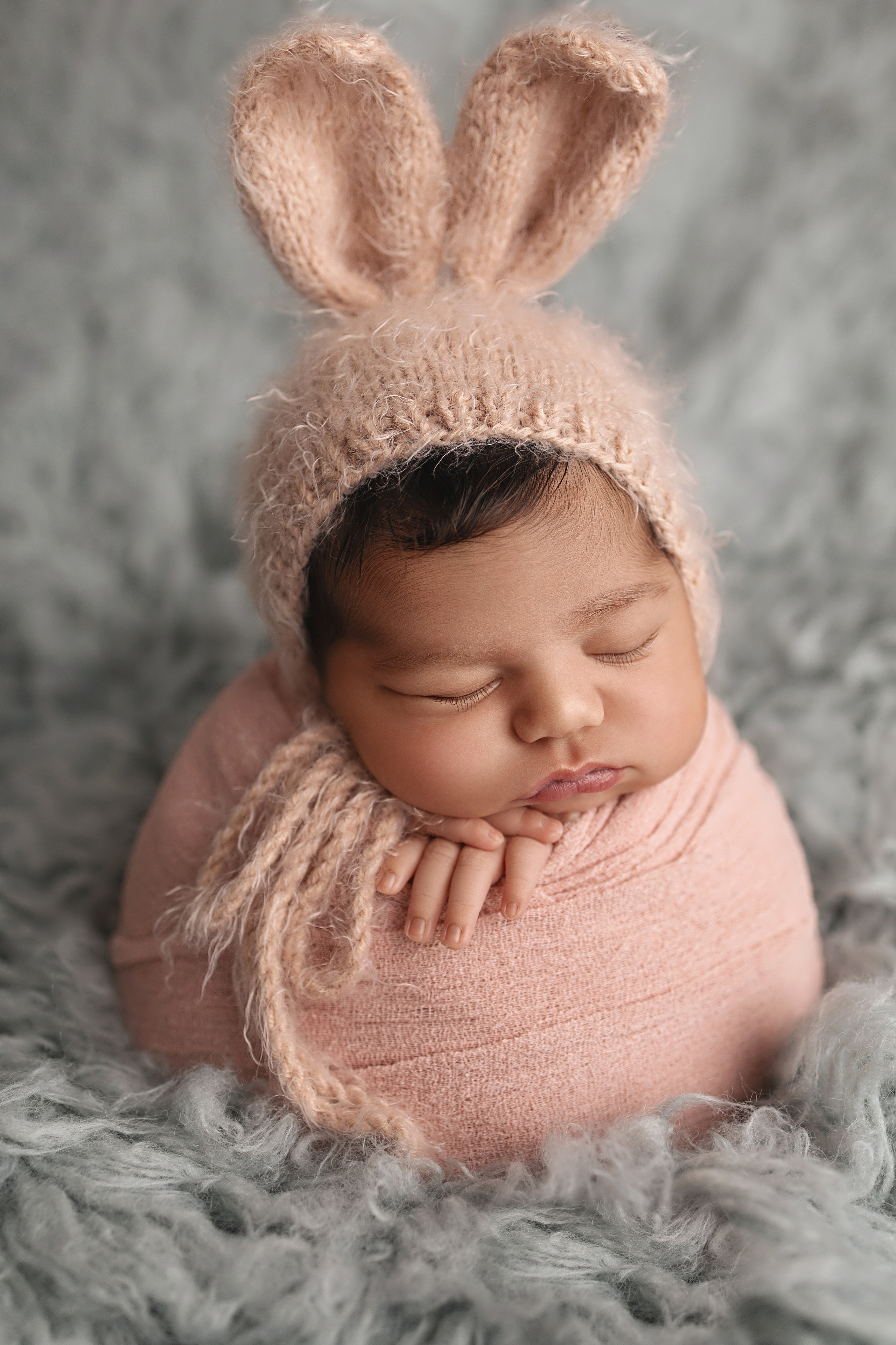 Neugeborene. Neugeborene- Schwangerschaft- und Kinder Fotografin in Lehre