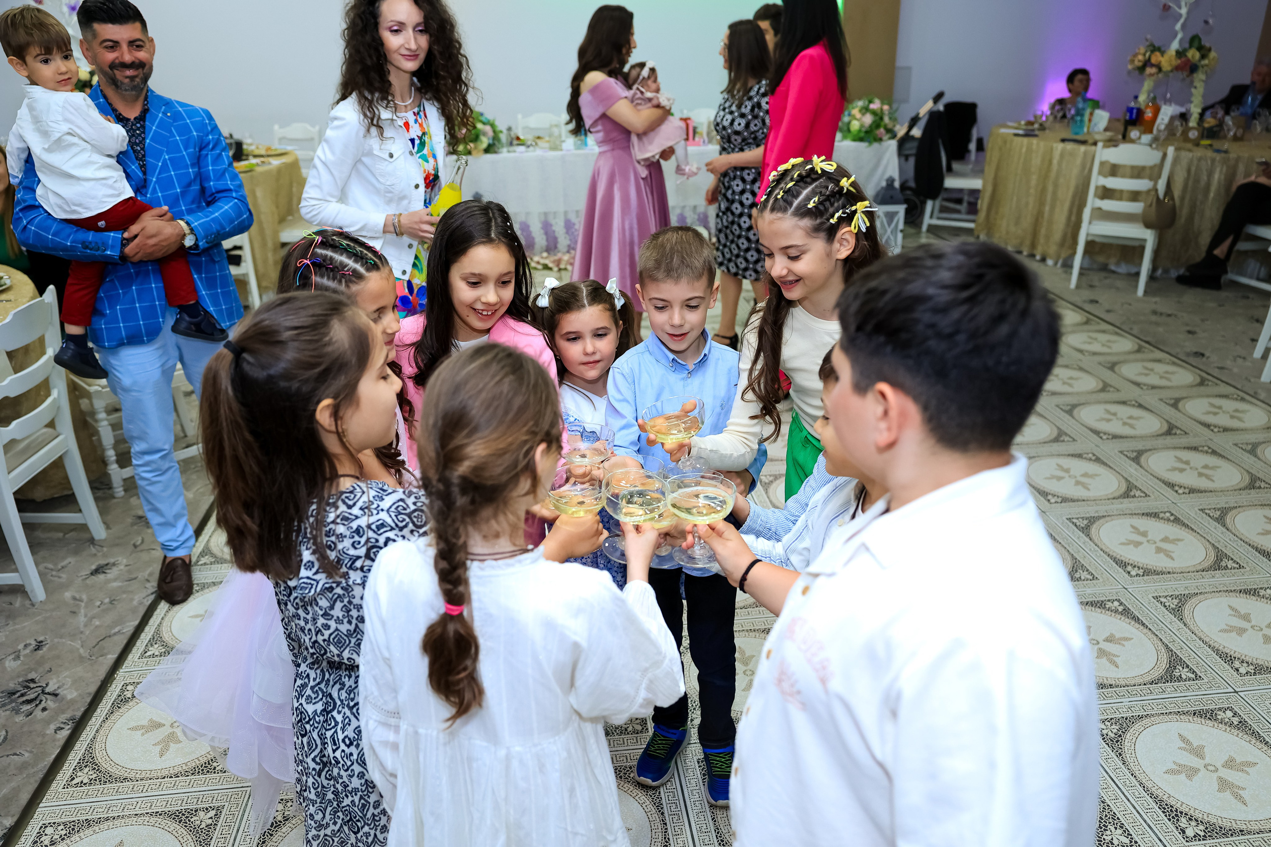 Iris Stefania. Moments By Gub