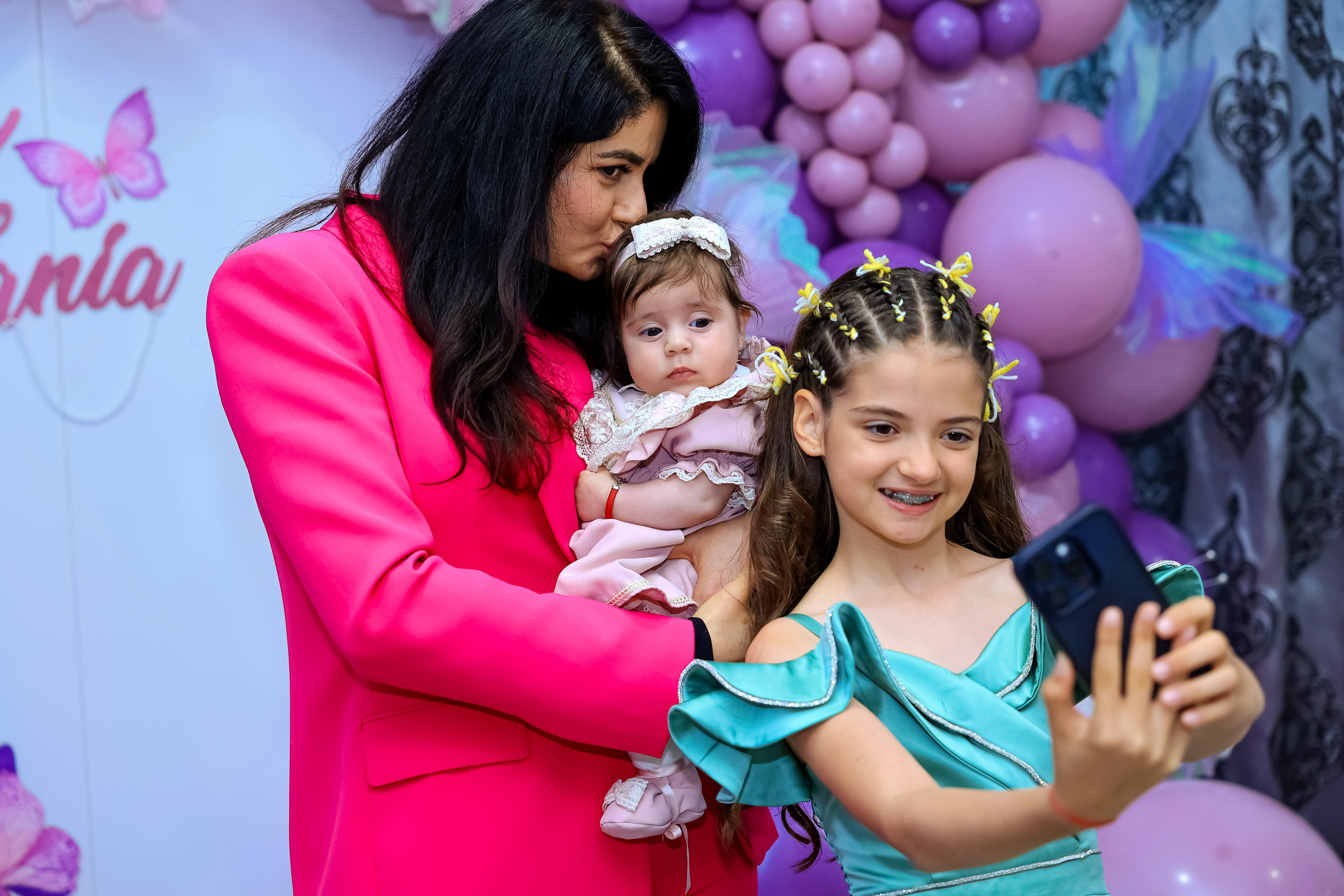 Iris Stefania. Moments By Gub