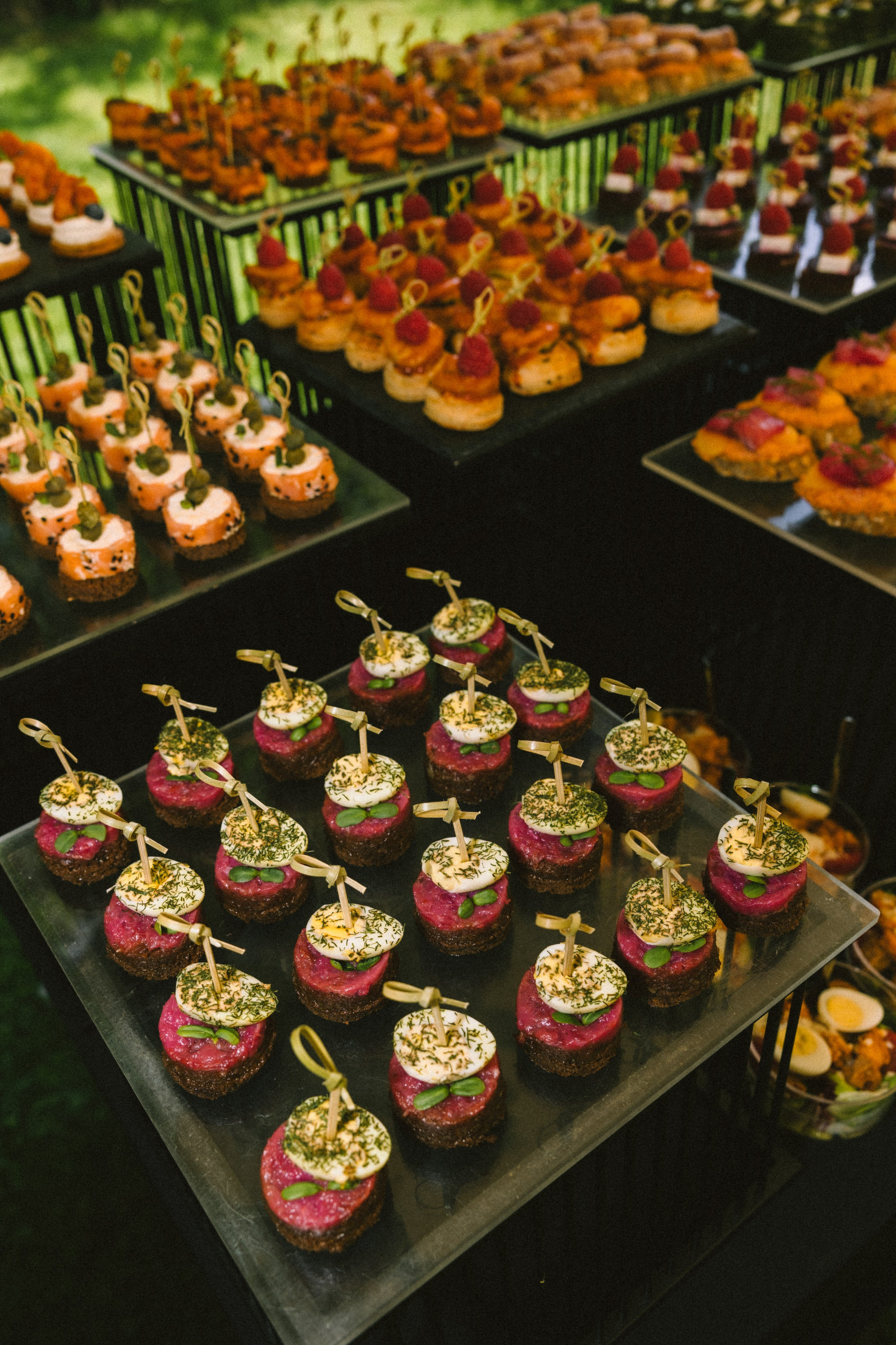 Ieva ir Martynas | Vestuvės Kauno botanikos sode. Vestuvių ir šeimų fotografė Lena Bondarenko / belove photo