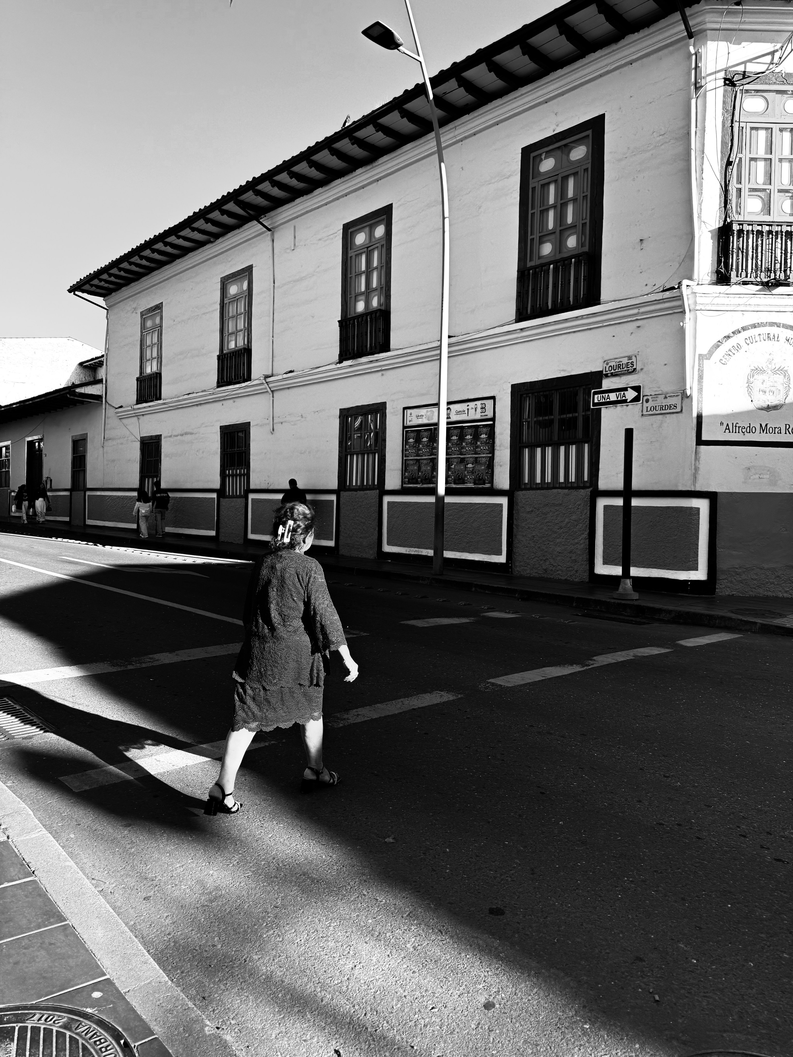 Black and White Street Photography | Jordy Chuquimarca. Jordy Chuquimarca Fotografía