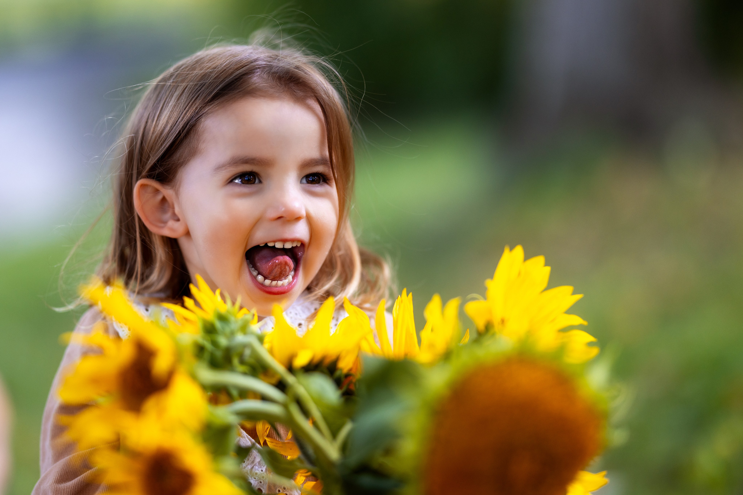 Family Photoshoot in Dresden – Natural & Warm Moments