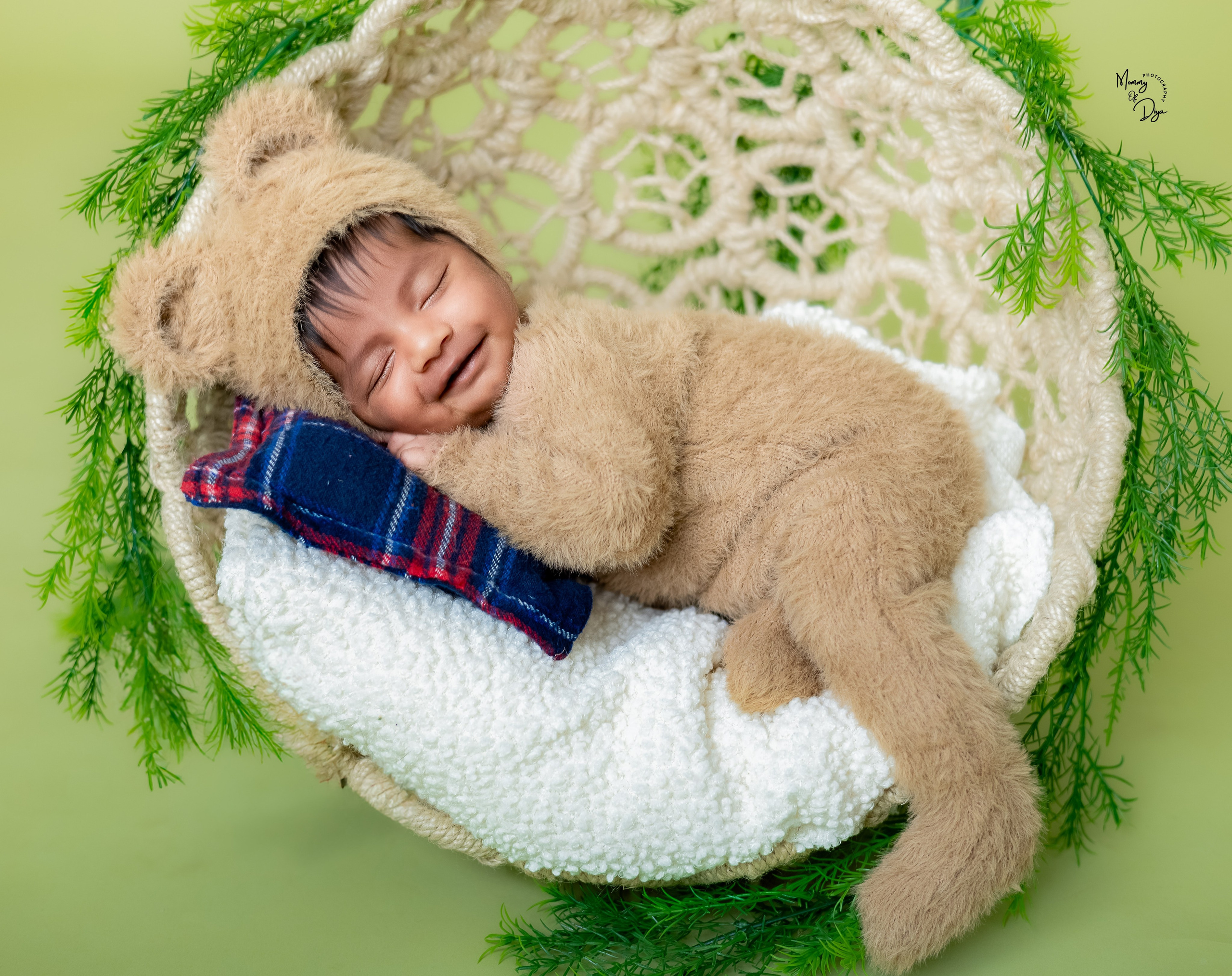 Newborn Photoshoot. Mommy Of Diya Photography