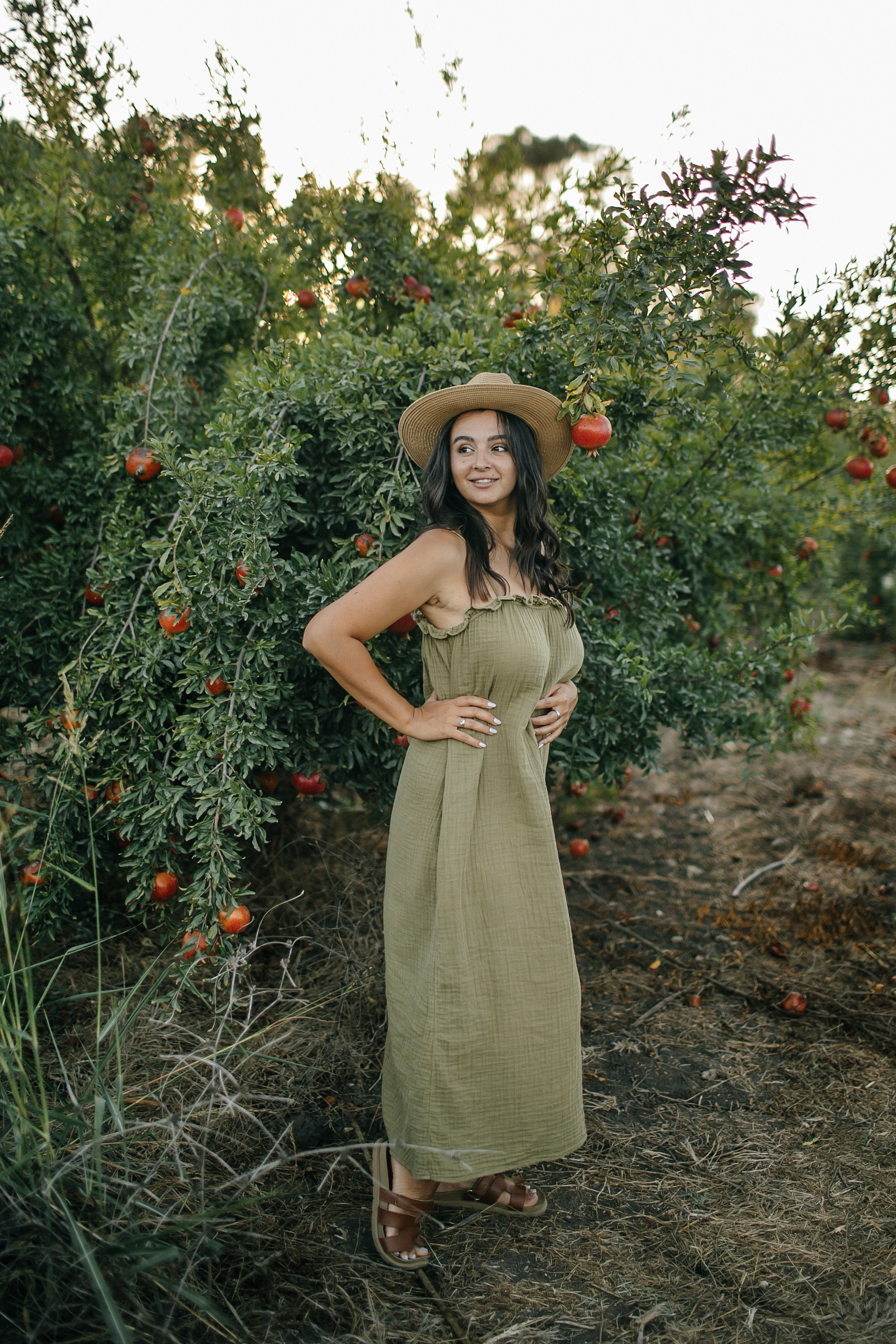 Binyamina garden. Family photographer in Israel