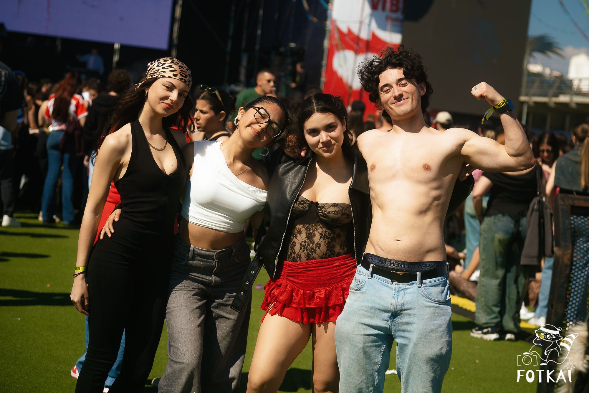 Fotos Costa Sonora 2026 Alicante Día 2 — busca tu foto y encuentra amigos del festival | FOTKAI