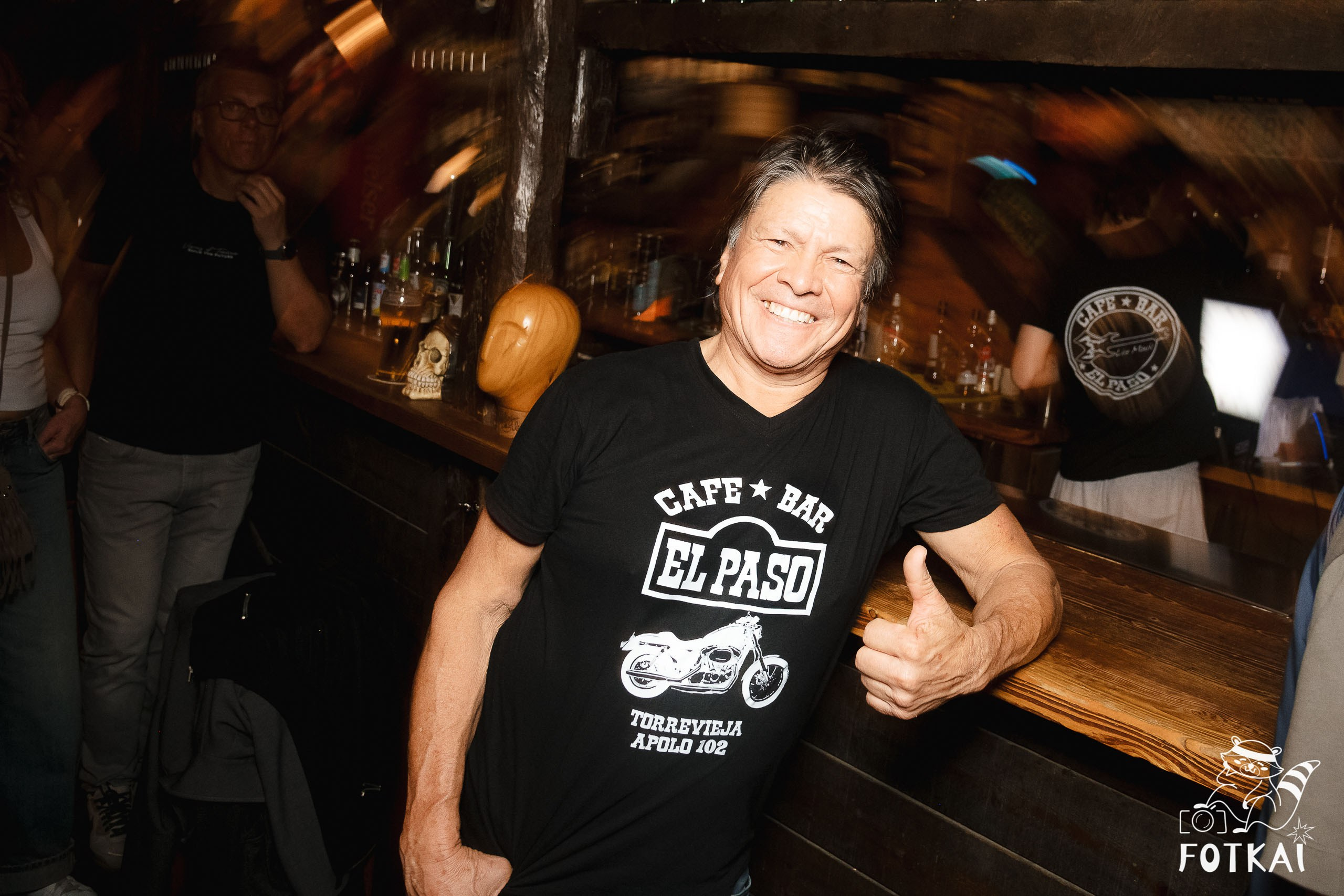 The Comebacks en El Paso Rock Bar Torrevieja: Reportaje fotográfico 11.10.25 | FOTKAI