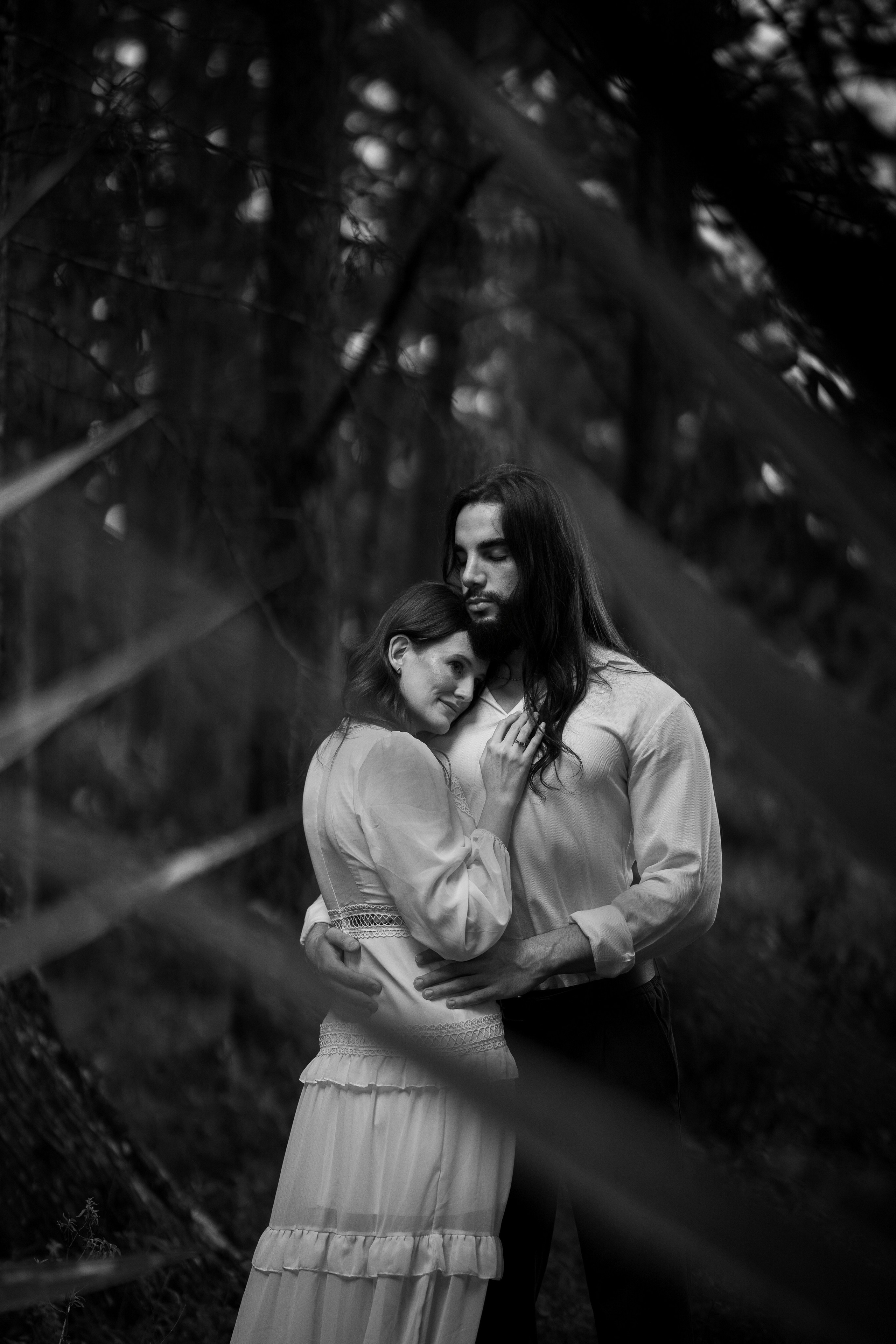 Pré-Wedding no Vila Relicário: Inspirações para Fotos de Casal ao Ar Livre. Edu e Josi Fotografia de Casamento em Belo Horizonte | Fotos Naturais