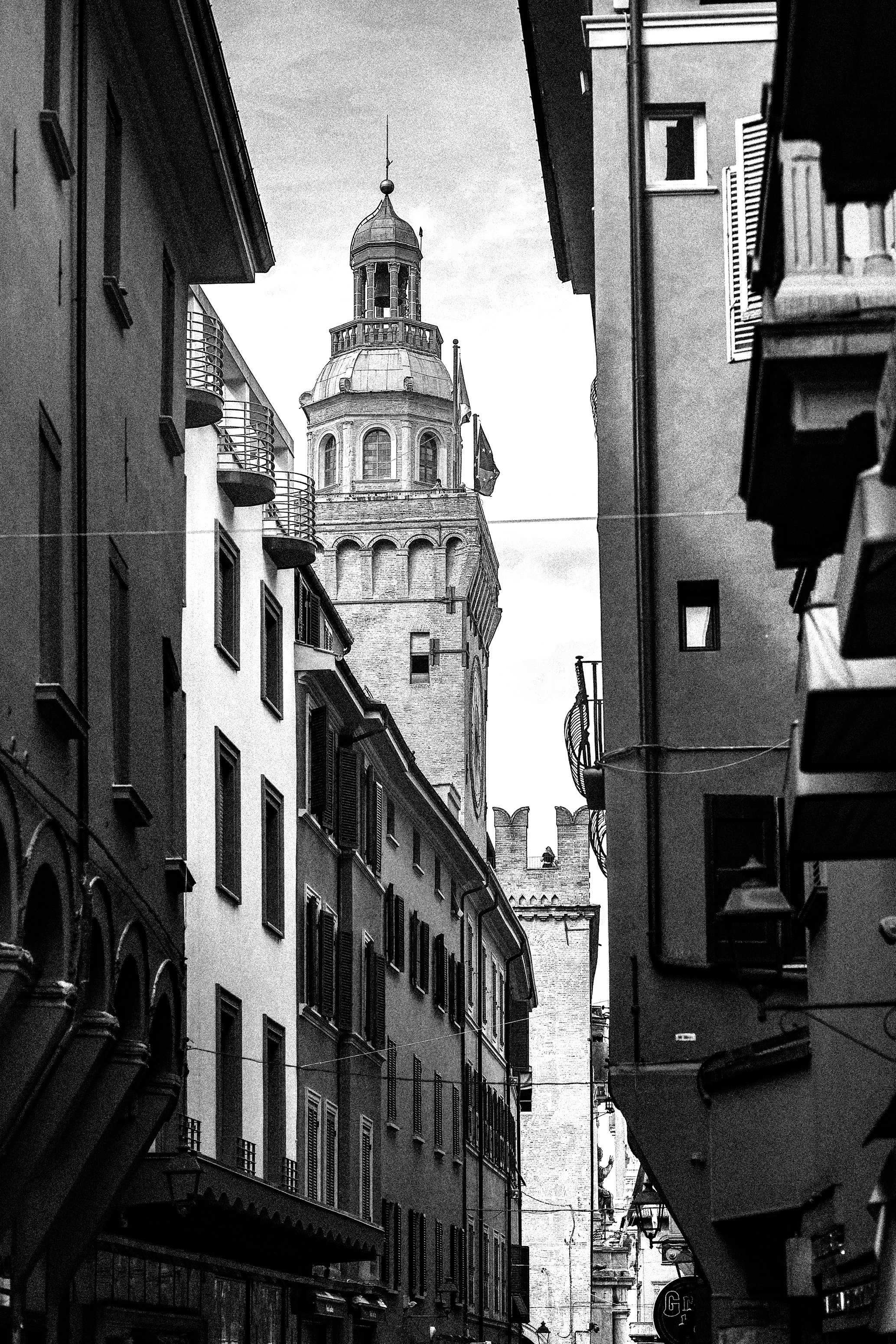 Raccolta Bolognese. BNW Around Photography